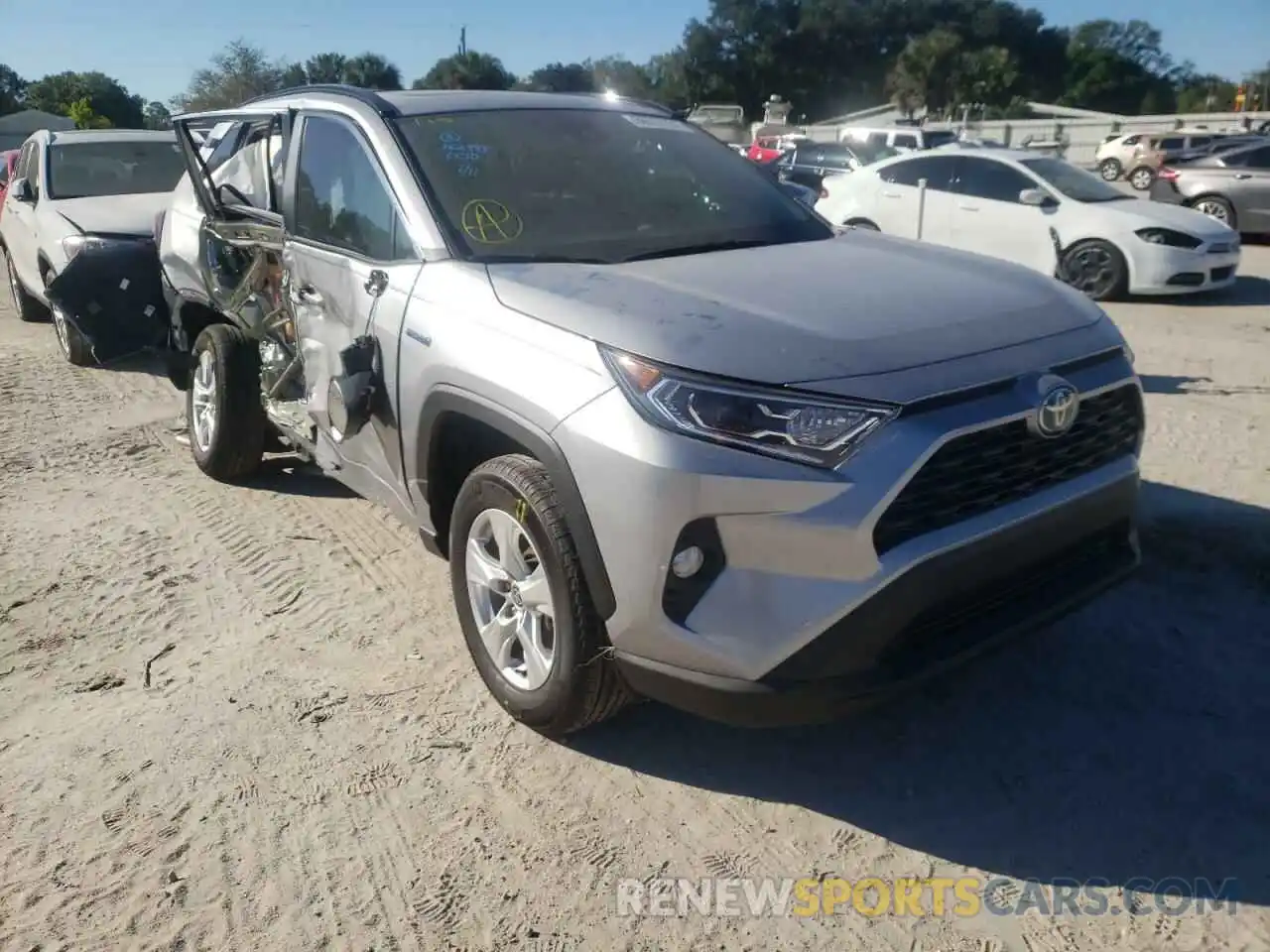 1 Photograph of a damaged car 4T3RWRFV0MU014897 TOYOTA RAV4 2021