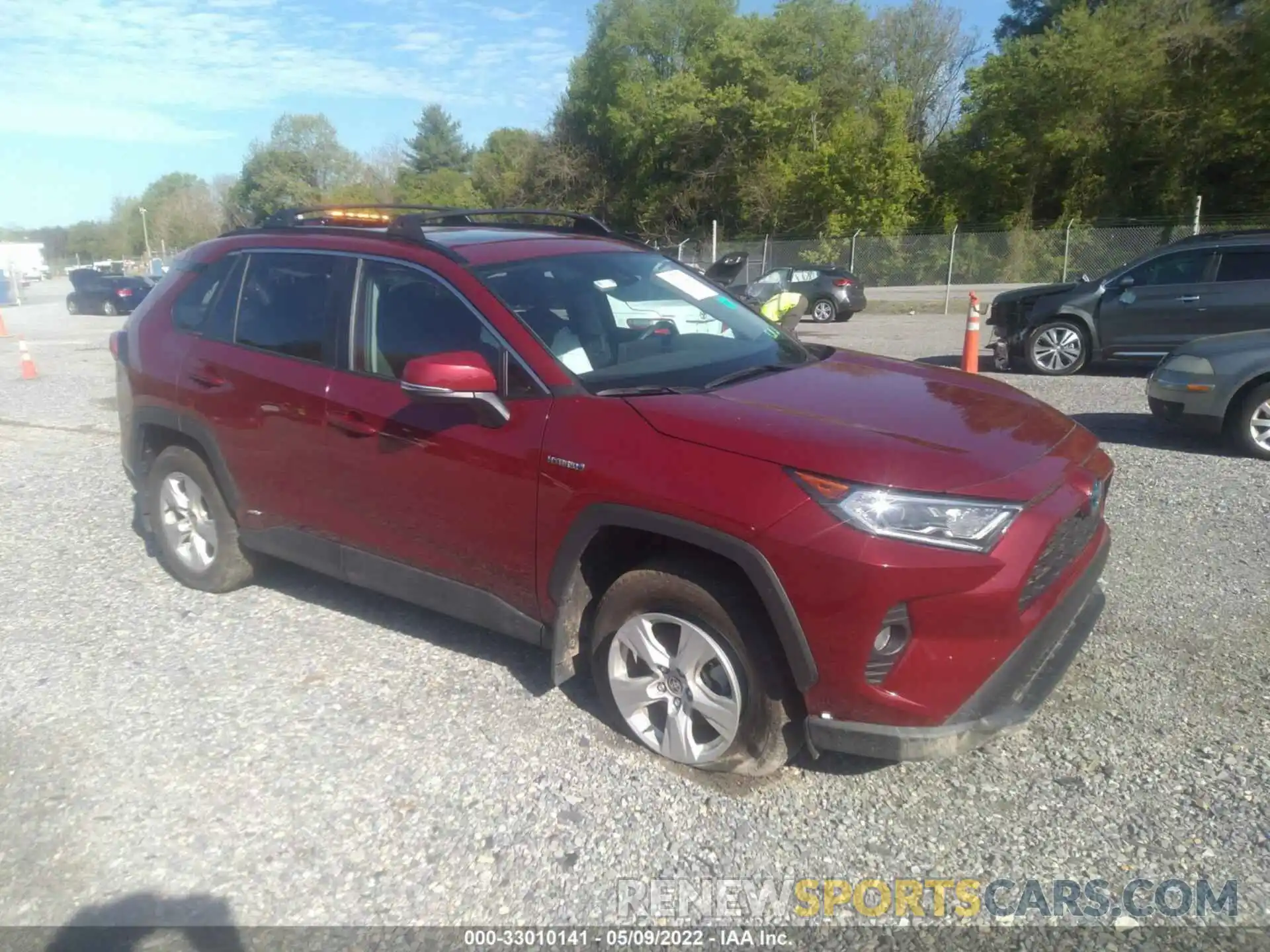 1 Photograph of a damaged car 4T3RWRFV0MU020585 TOYOTA RAV4 2021