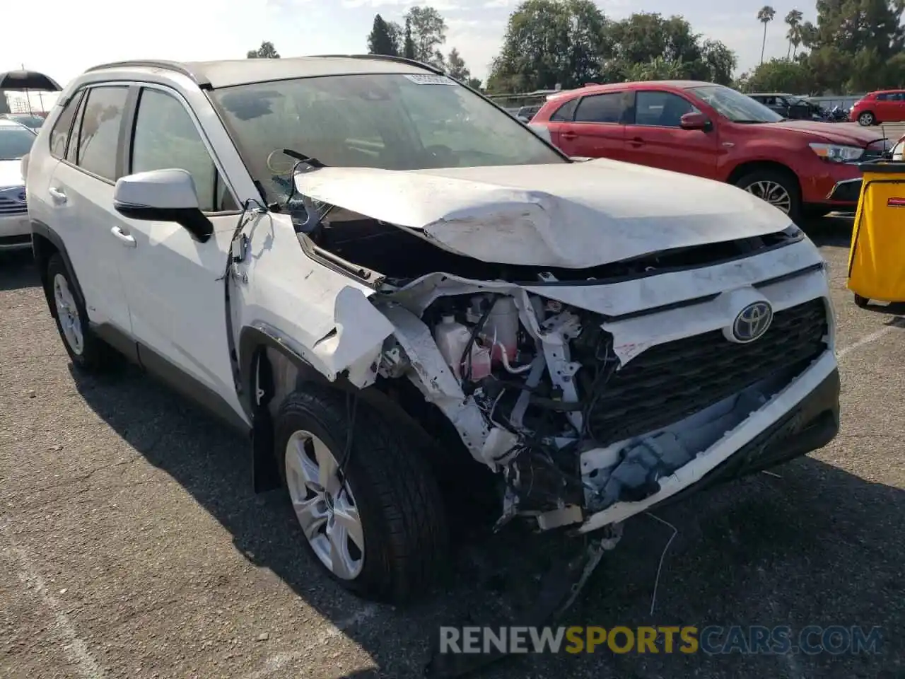 1 Photograph of a damaged car 4T3RWRFV0MU022398 TOYOTA RAV4 2021