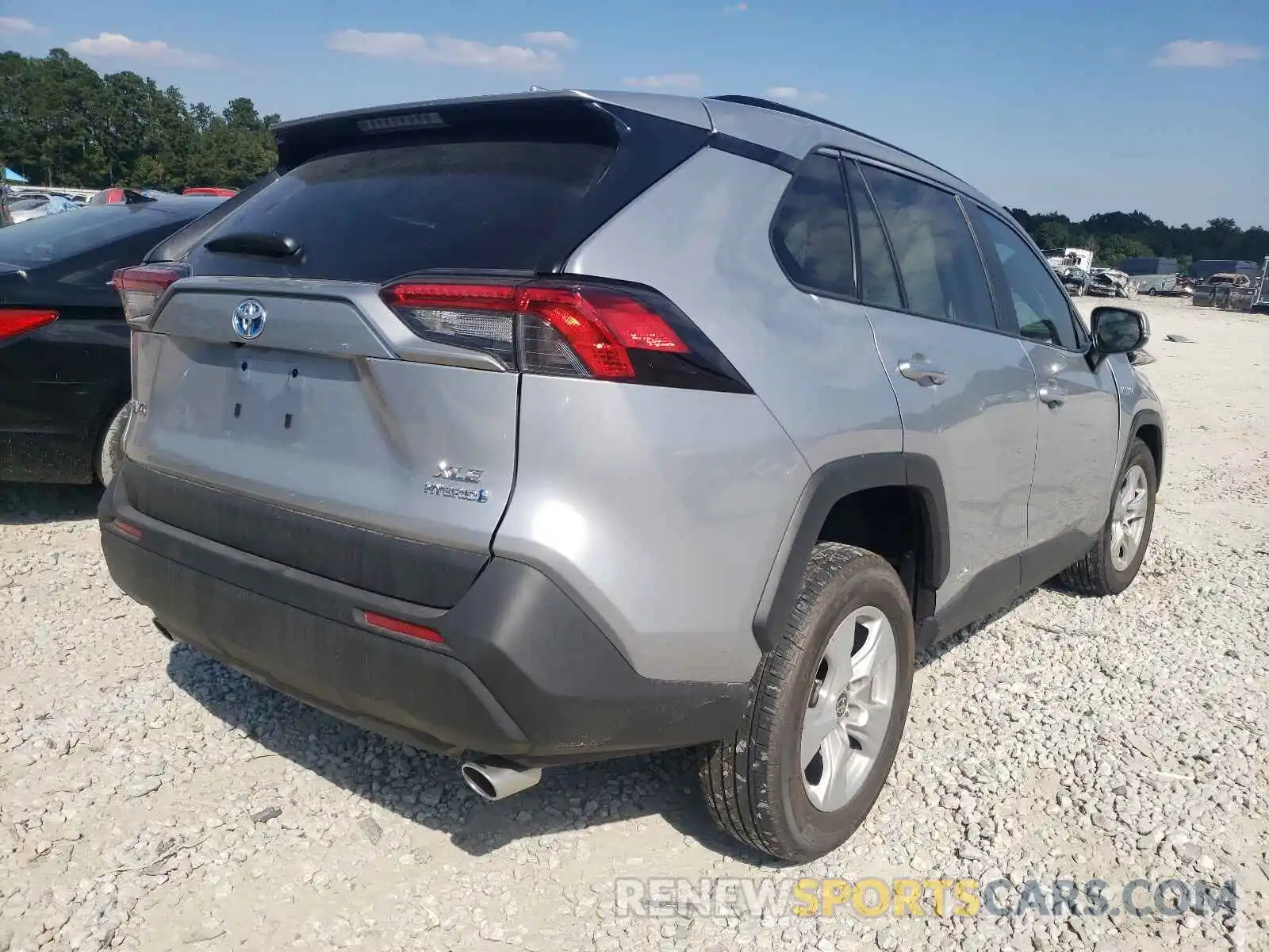 4 Photograph of a damaged car 4T3RWRFV0MU029481 TOYOTA RAV4 2021