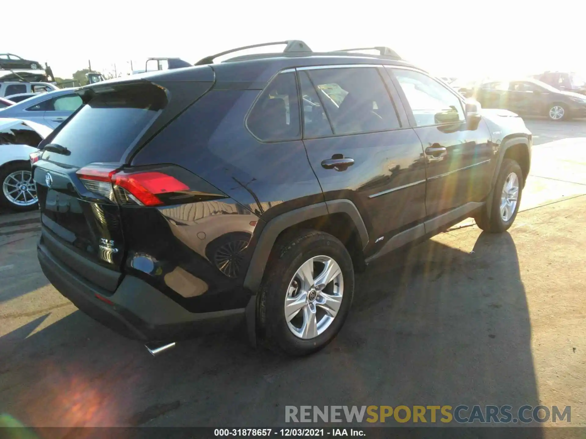 4 Photograph of a damaged car 4T3RWRFV0MU039914 TOYOTA RAV4 2021