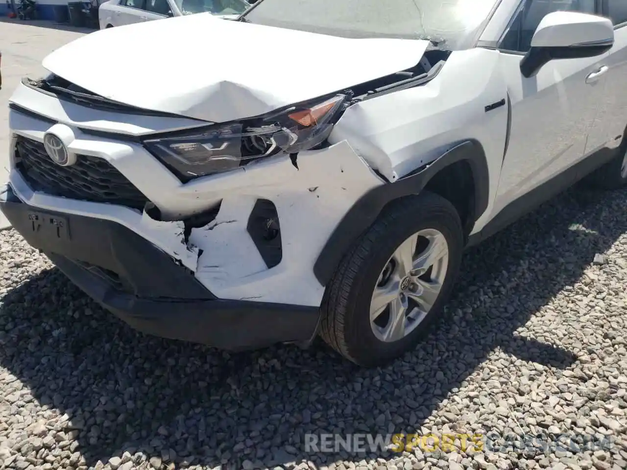 9 Photograph of a damaged car 4T3RWRFV1MU015749 TOYOTA RAV4 2021