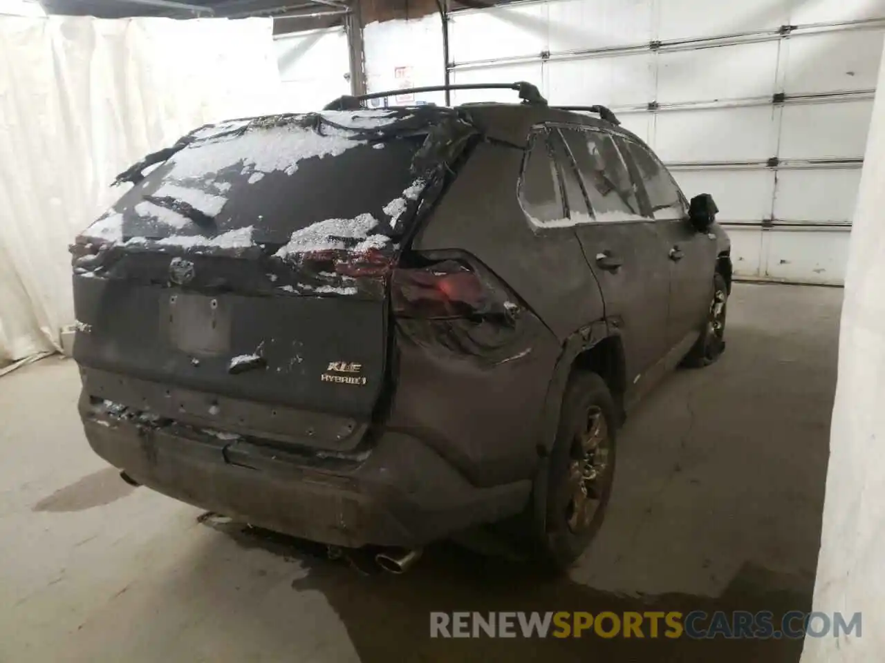 4 Photograph of a damaged car 4T3RWRFV1MU017257 TOYOTA RAV4 2021