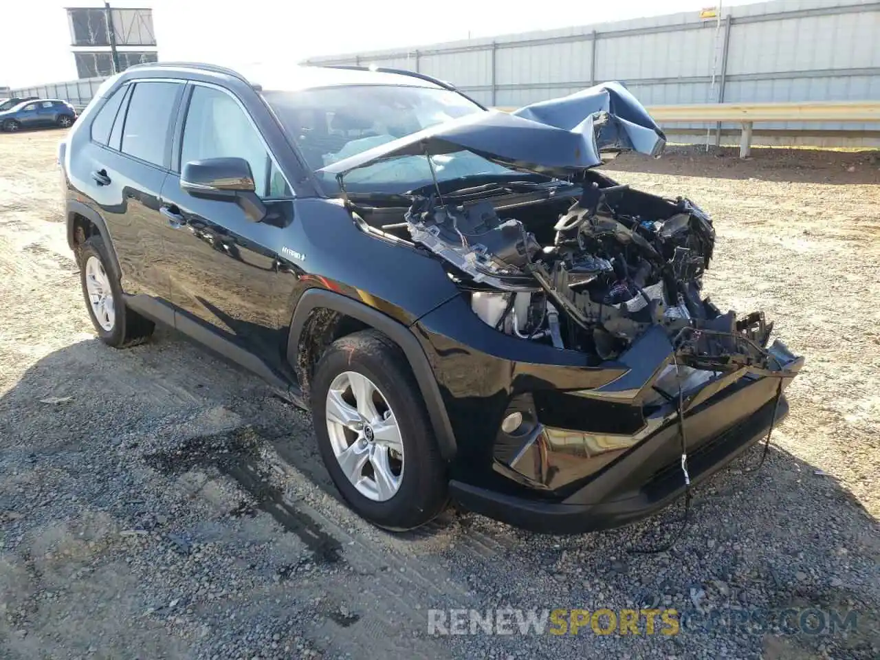 1 Photograph of a damaged car 4T3RWRFV1MU023852 TOYOTA RAV4 2021