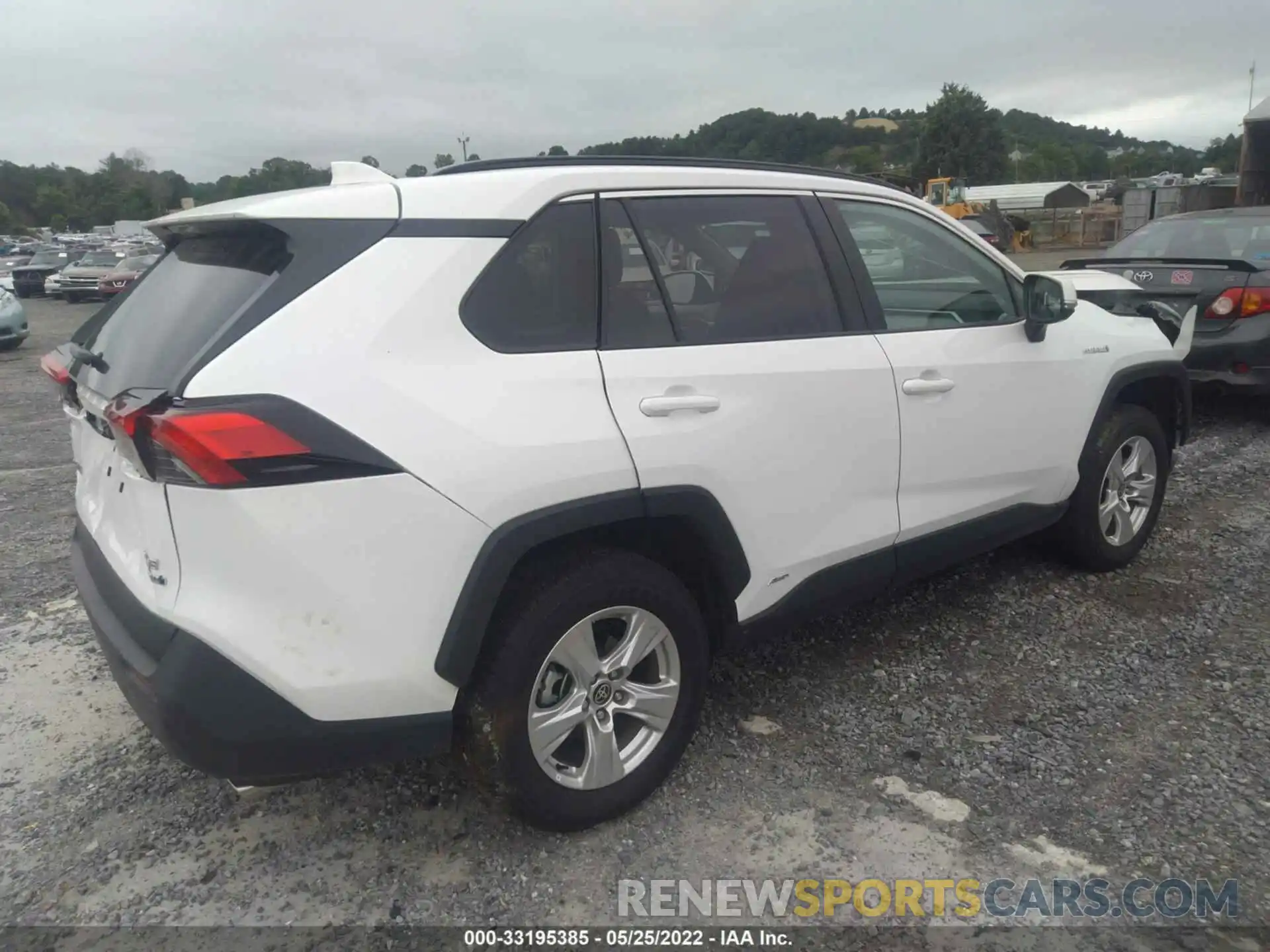 4 Photograph of a damaged car 4T3RWRFV1MU043499 TOYOTA RAV4 2021