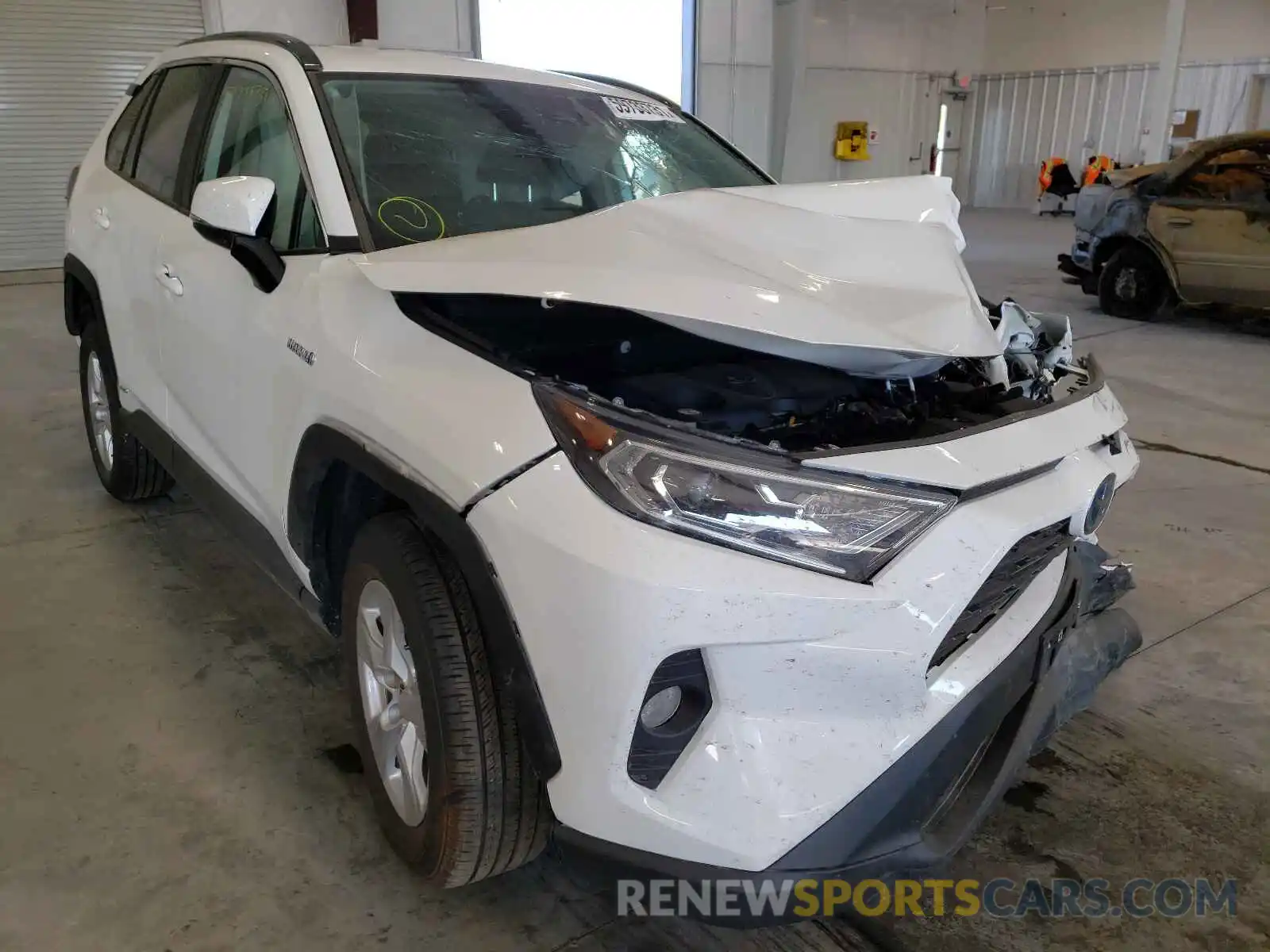 1 Photograph of a damaged car 4T3RWRFV2MU020104 TOYOTA RAV4 2021