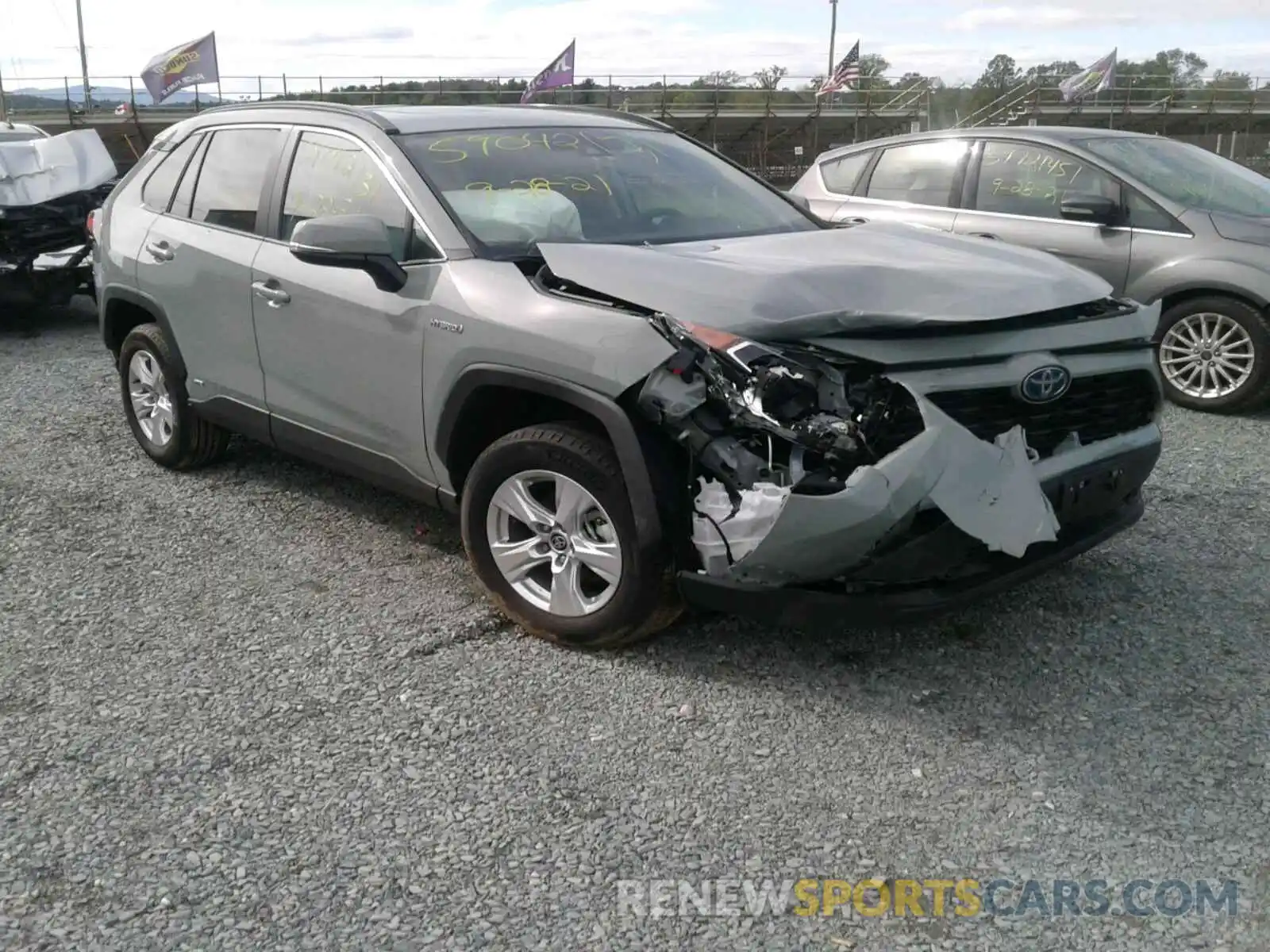 1 Photograph of a damaged car 4T3RWRFV2MU025402 TOYOTA RAV4 2021