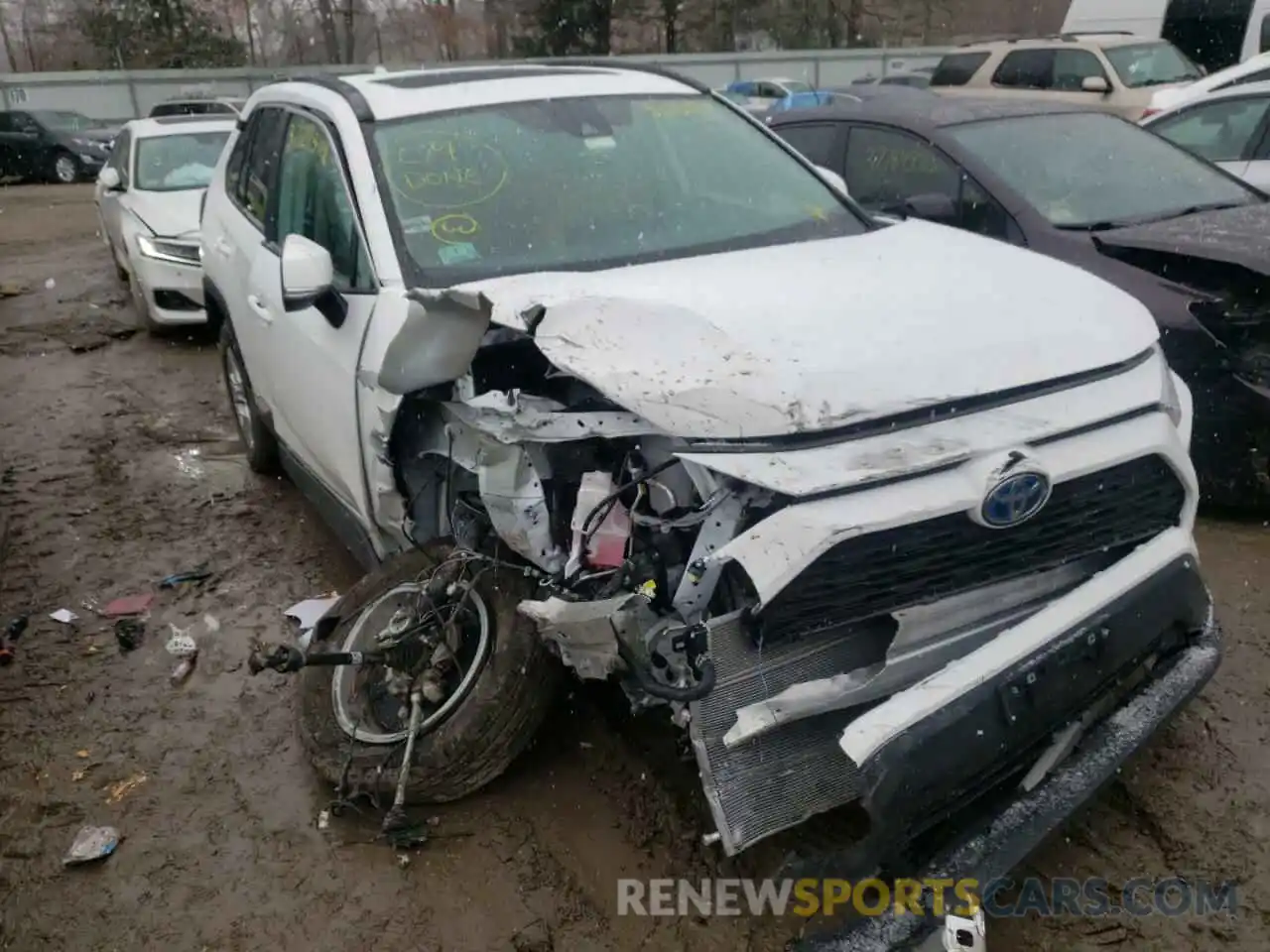 9 Photograph of a damaged car 4T3RWRFV2MU046007 TOYOTA RAV4 2021