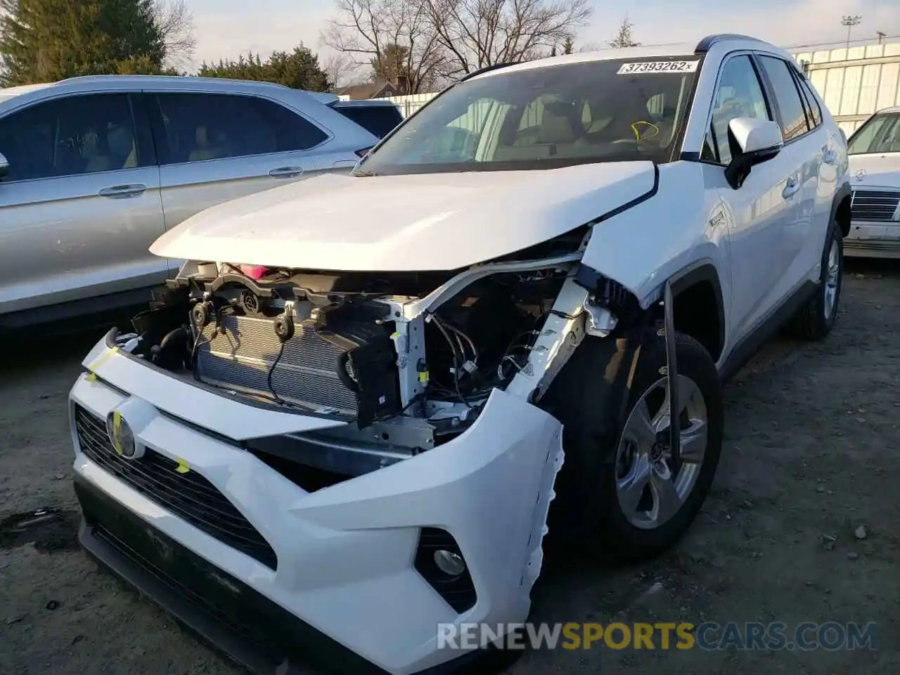 2 Photograph of a damaged car 4T3RWRFV2MU047013 TOYOTA RAV4 2021