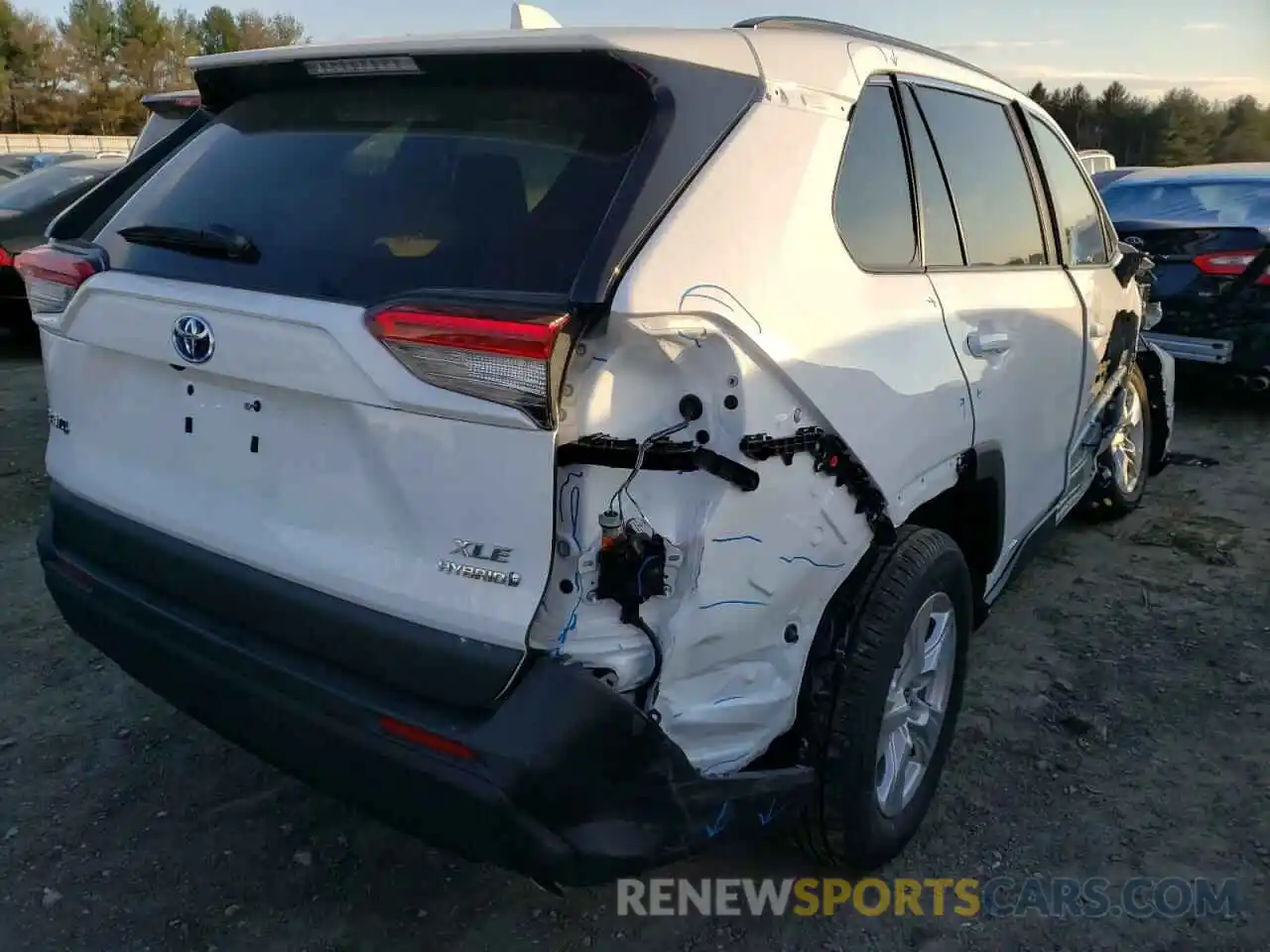 4 Photograph of a damaged car 4T3RWRFV2MU047013 TOYOTA RAV4 2021