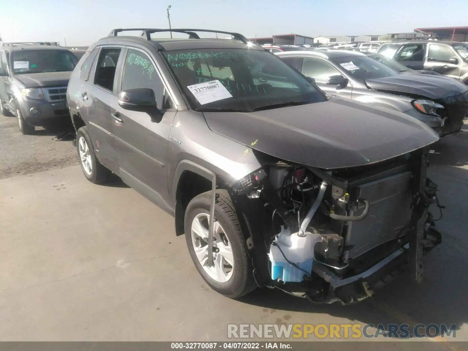 6 Photograph of a damaged car 4T3RWRFV3MU016739 TOYOTA RAV4 2021