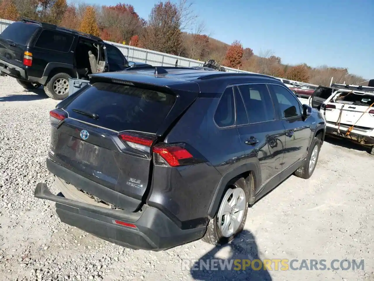 4 Photograph of a damaged car 4T3RWRFV3MU020239 TOYOTA RAV4 2021