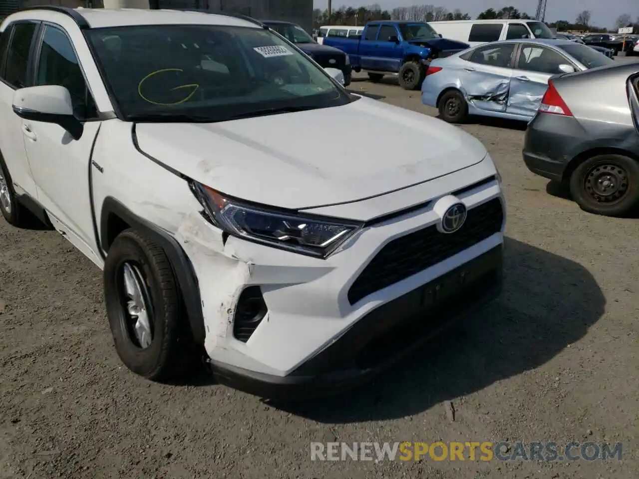 9 Photograph of a damaged car 4T3RWRFV3MU023173 TOYOTA RAV4 2021