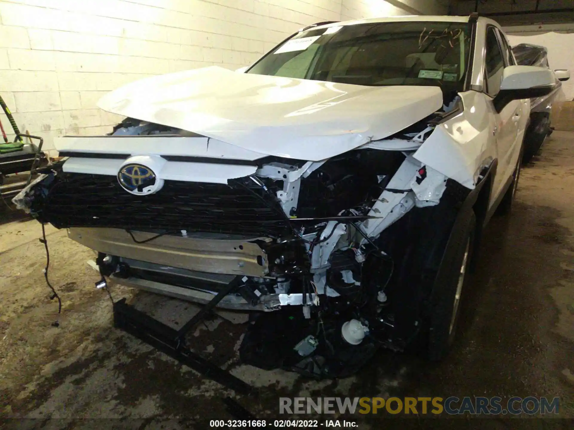 6 Photograph of a damaged car 4T3RWRFV3MU030205 TOYOTA RAV4 2021