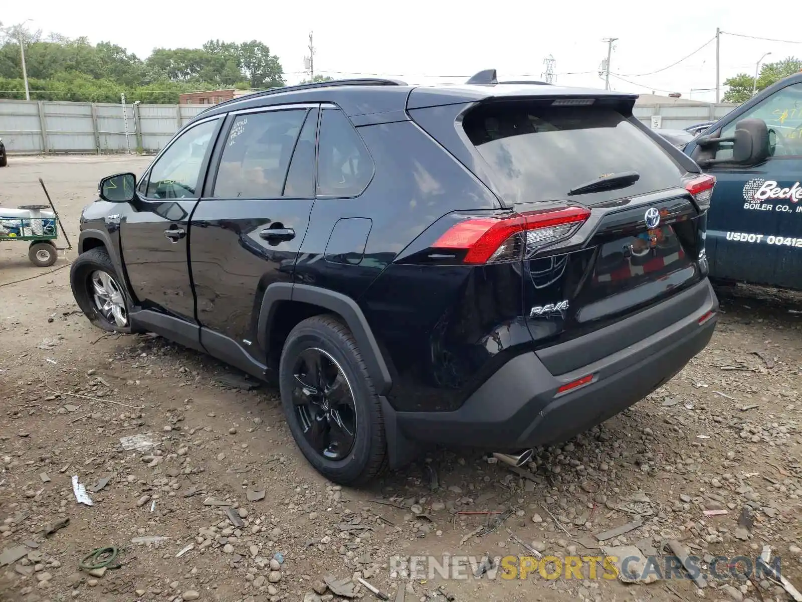 3 Фотография поврежденного автомобиля 4T3RWRFV4MU017009 TOYOTA RAV4 2021