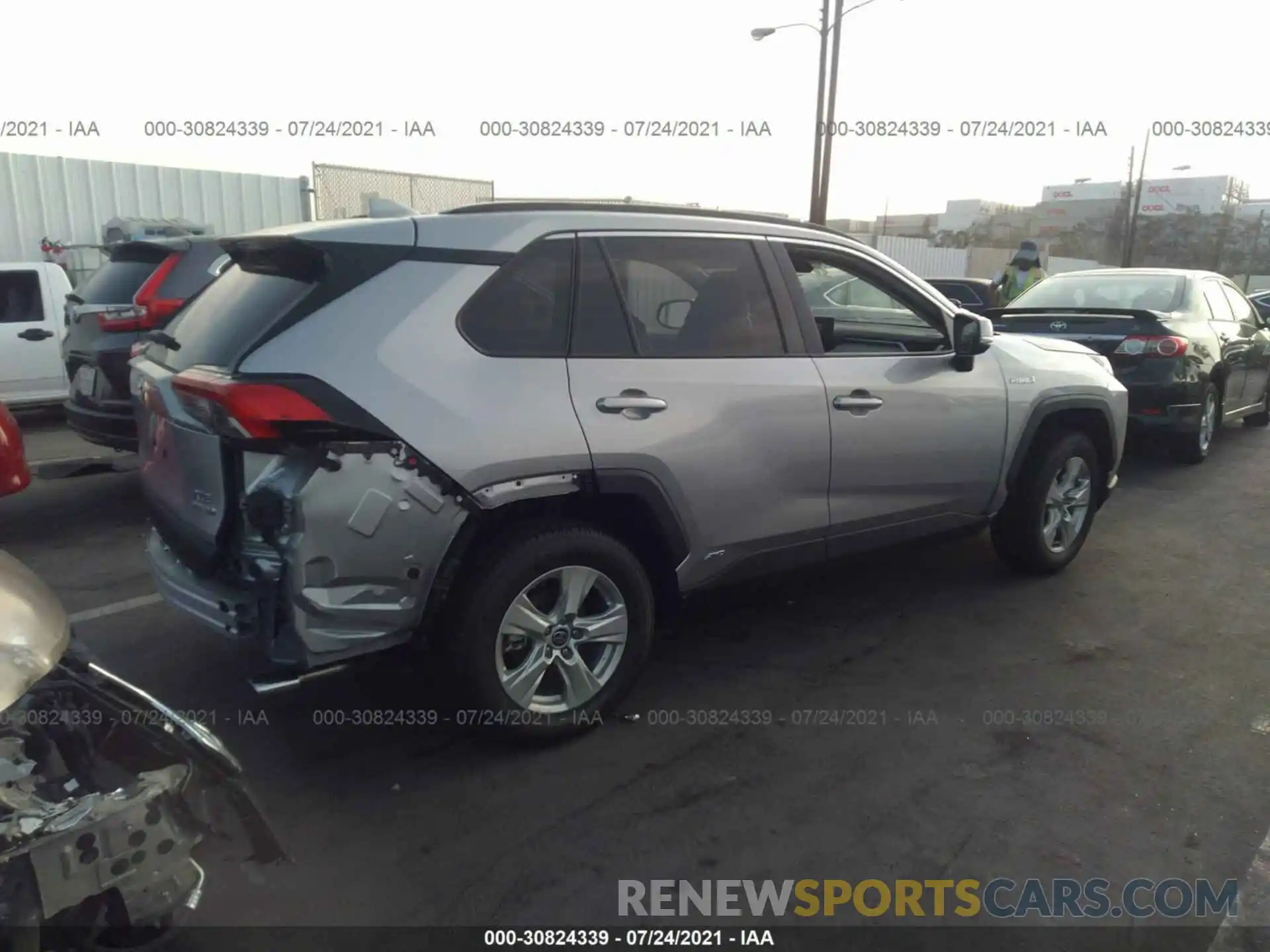 4 Photograph of a damaged car 4T3RWRFV4MU019987 TOYOTA RAV4 2021