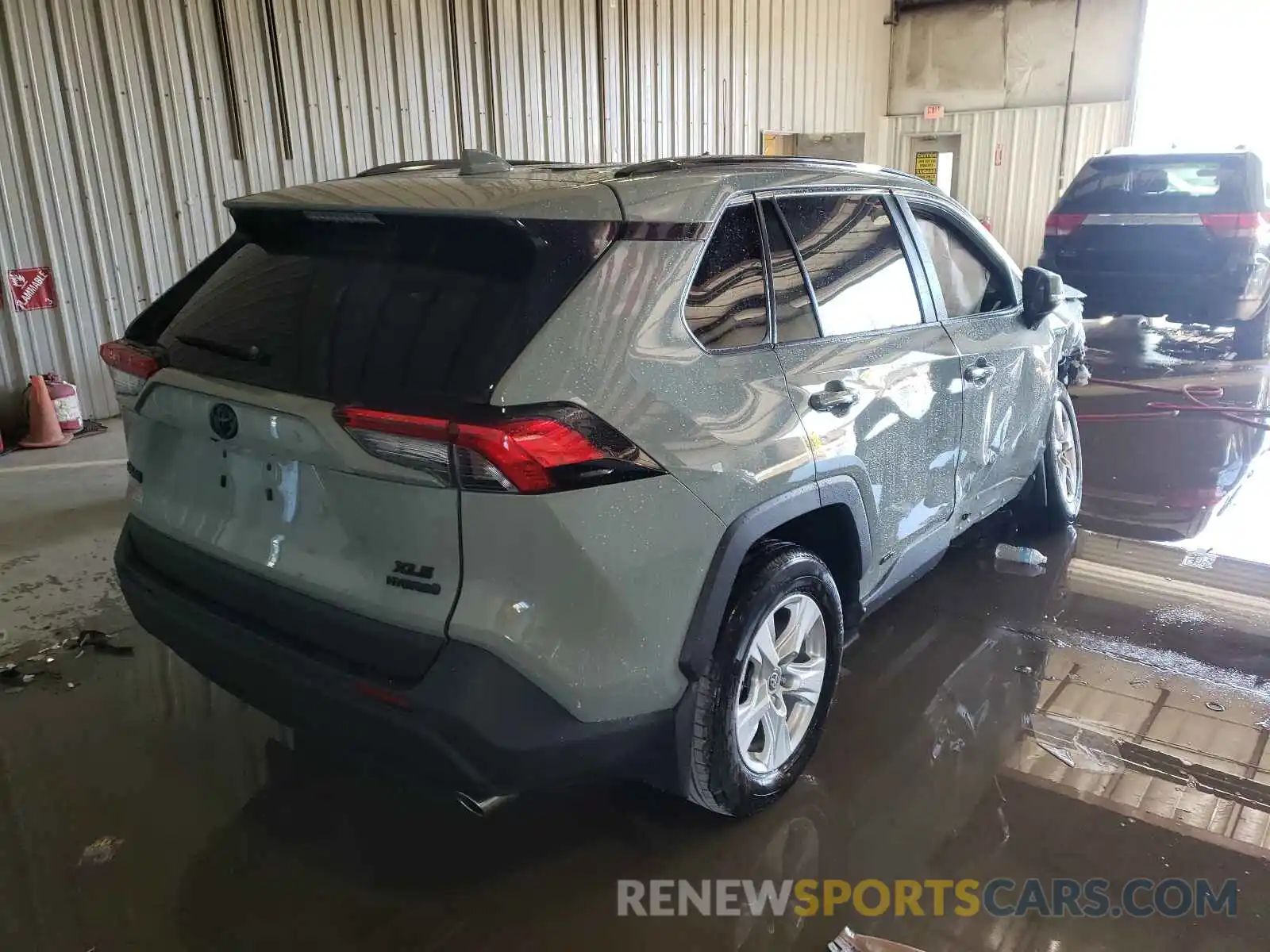 4 Photograph of a damaged car 4T3RWRFV4MU023411 TOYOTA RAV4 2021