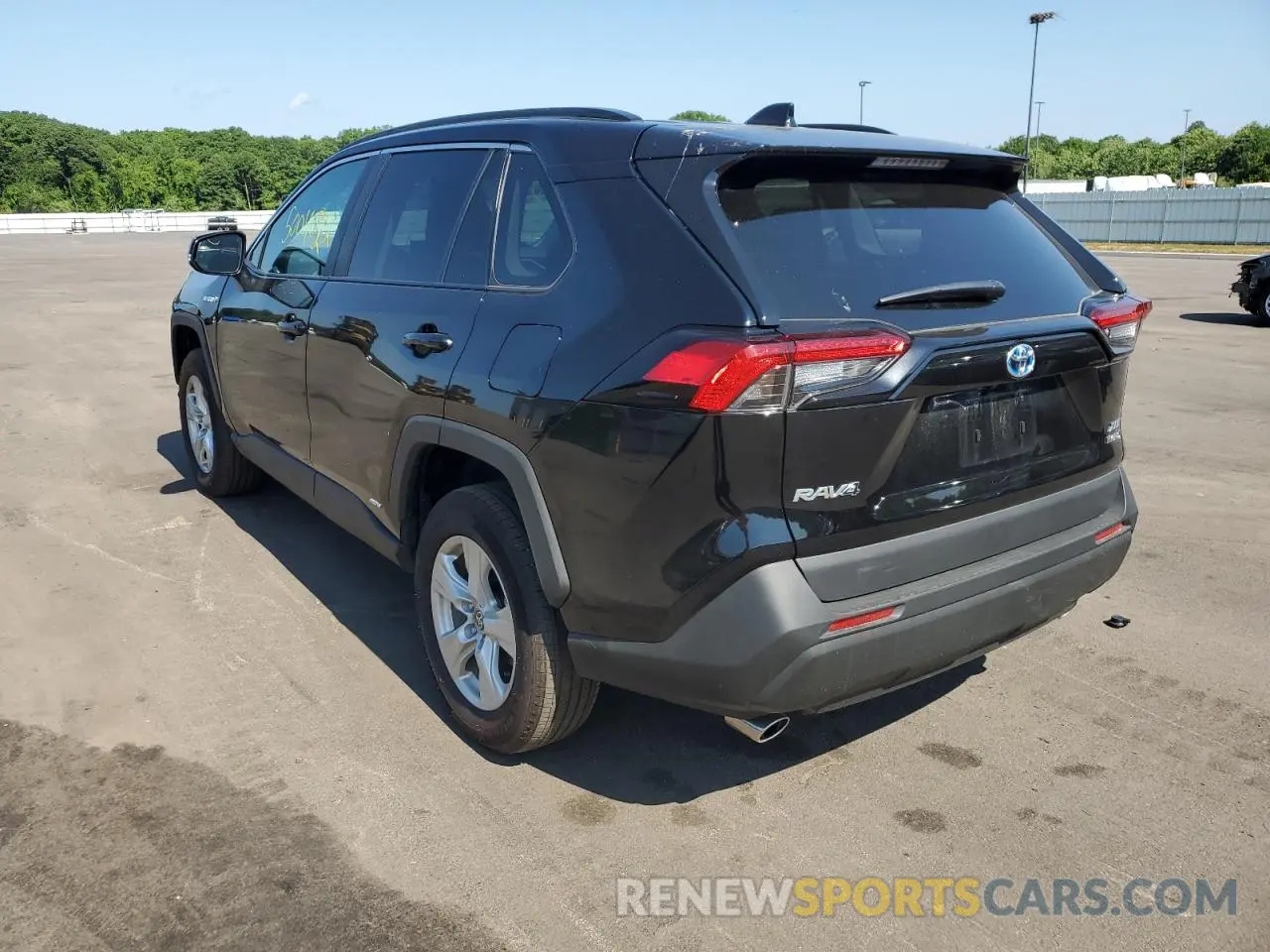 3 Photograph of a damaged car 4T3RWRFV4MU039687 TOYOTA RAV4 2021