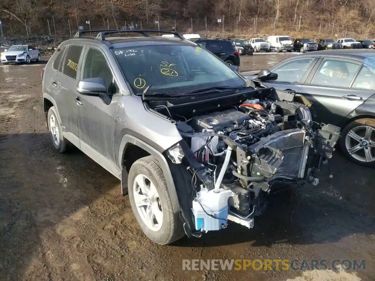 1 Photograph of a damaged car 4T3RWRFV5MU021859 TOYOTA RAV4 2021