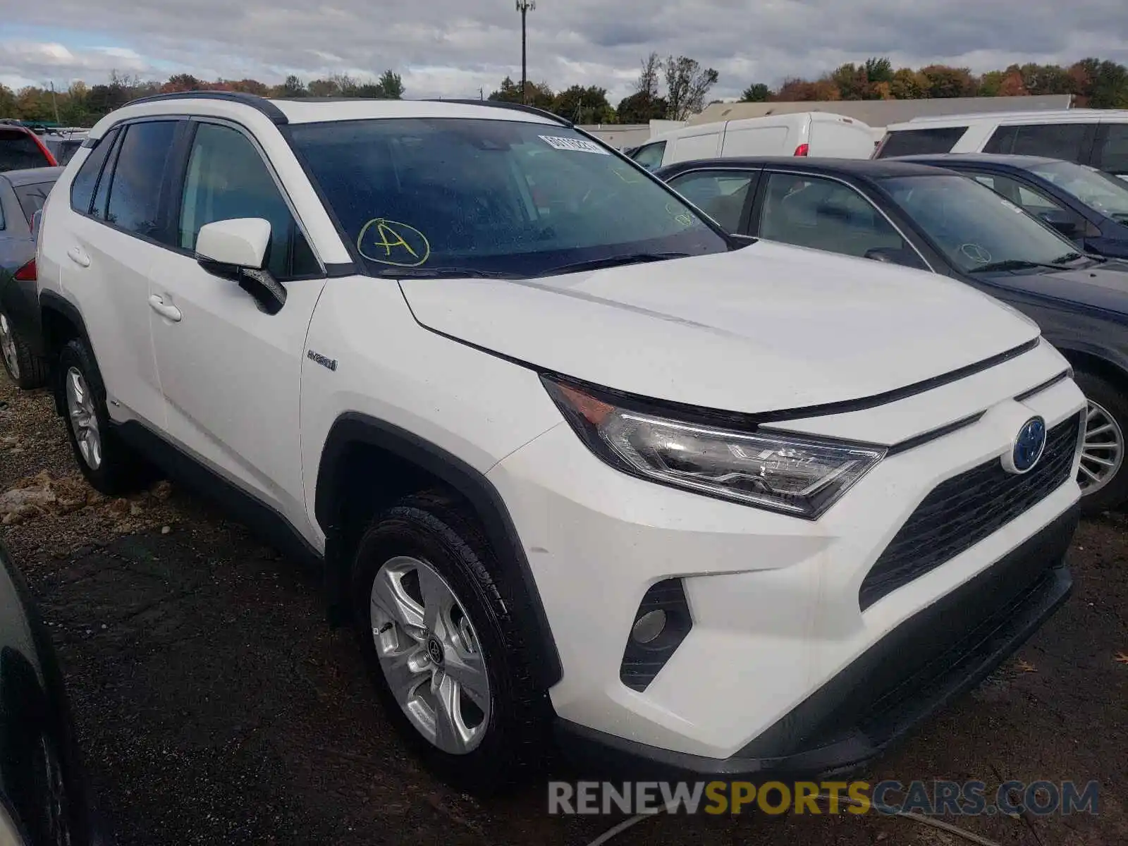 1 Photograph of a damaged car 4T3RWRFV5MU025880 TOYOTA RAV4 2021