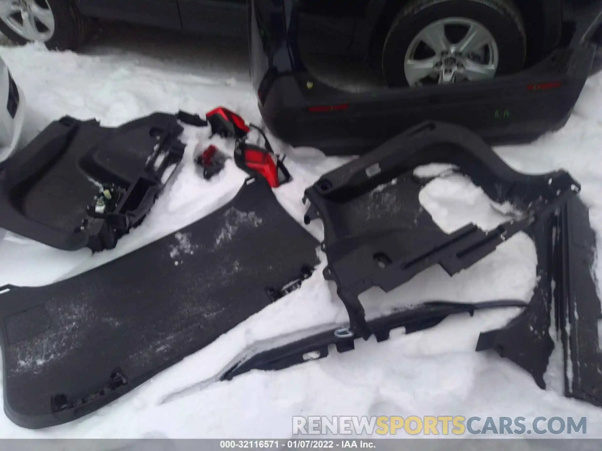 12 Photograph of a damaged car 4T3RWRFV5MU043361 TOYOTA RAV4 2021