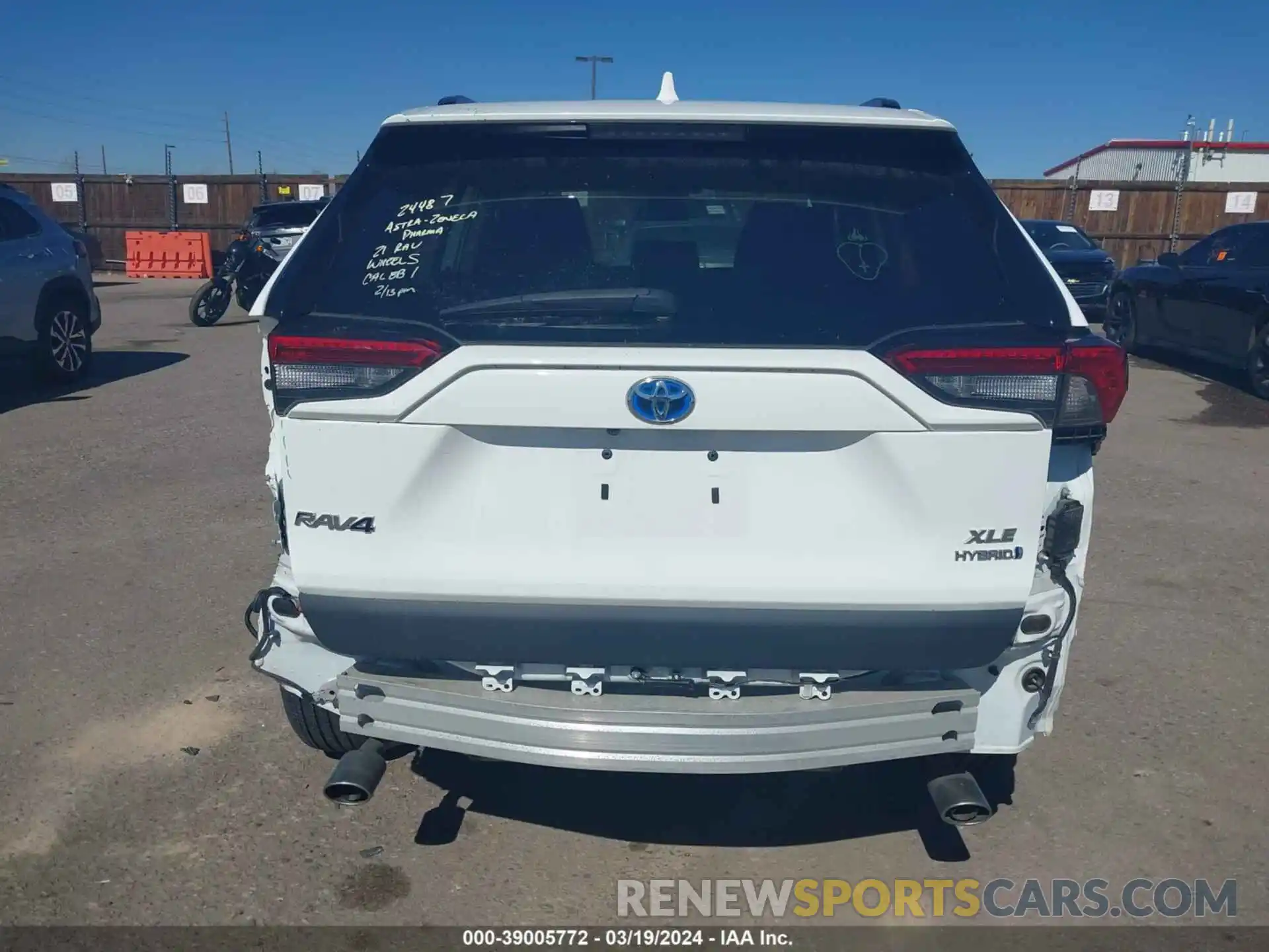 16 Photograph of a damaged car 4T3RWRFV6MU023331 TOYOTA RAV4 2021