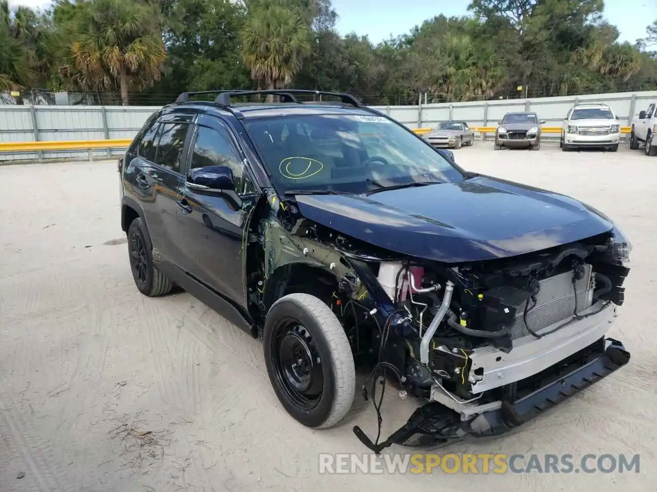 1 Photograph of a damaged car 4T3RWRFV7MU031583 TOYOTA RAV4 2021