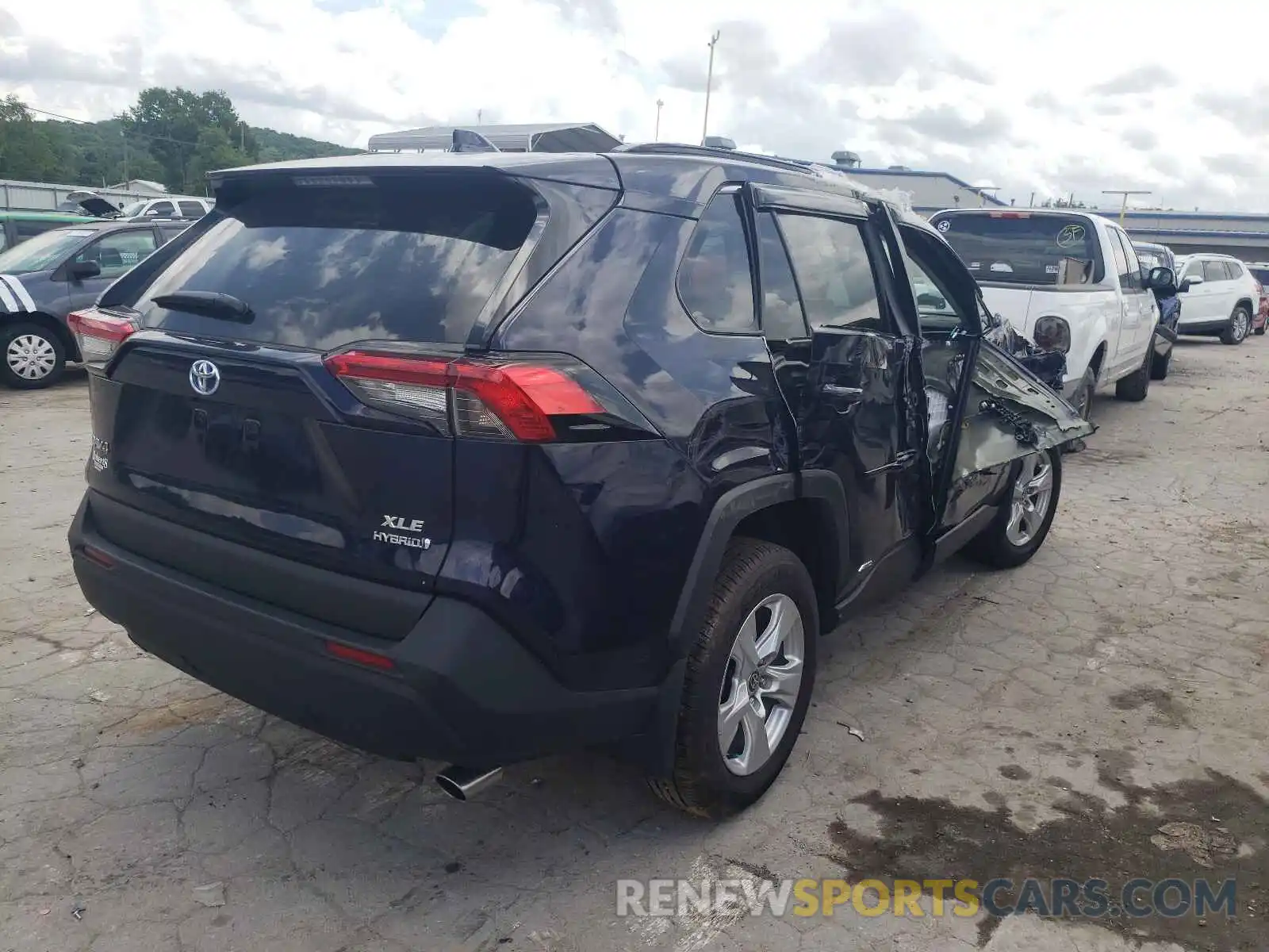 4 Photograph of a damaged car 4T3RWRFV8MU014114 TOYOTA RAV4 2021