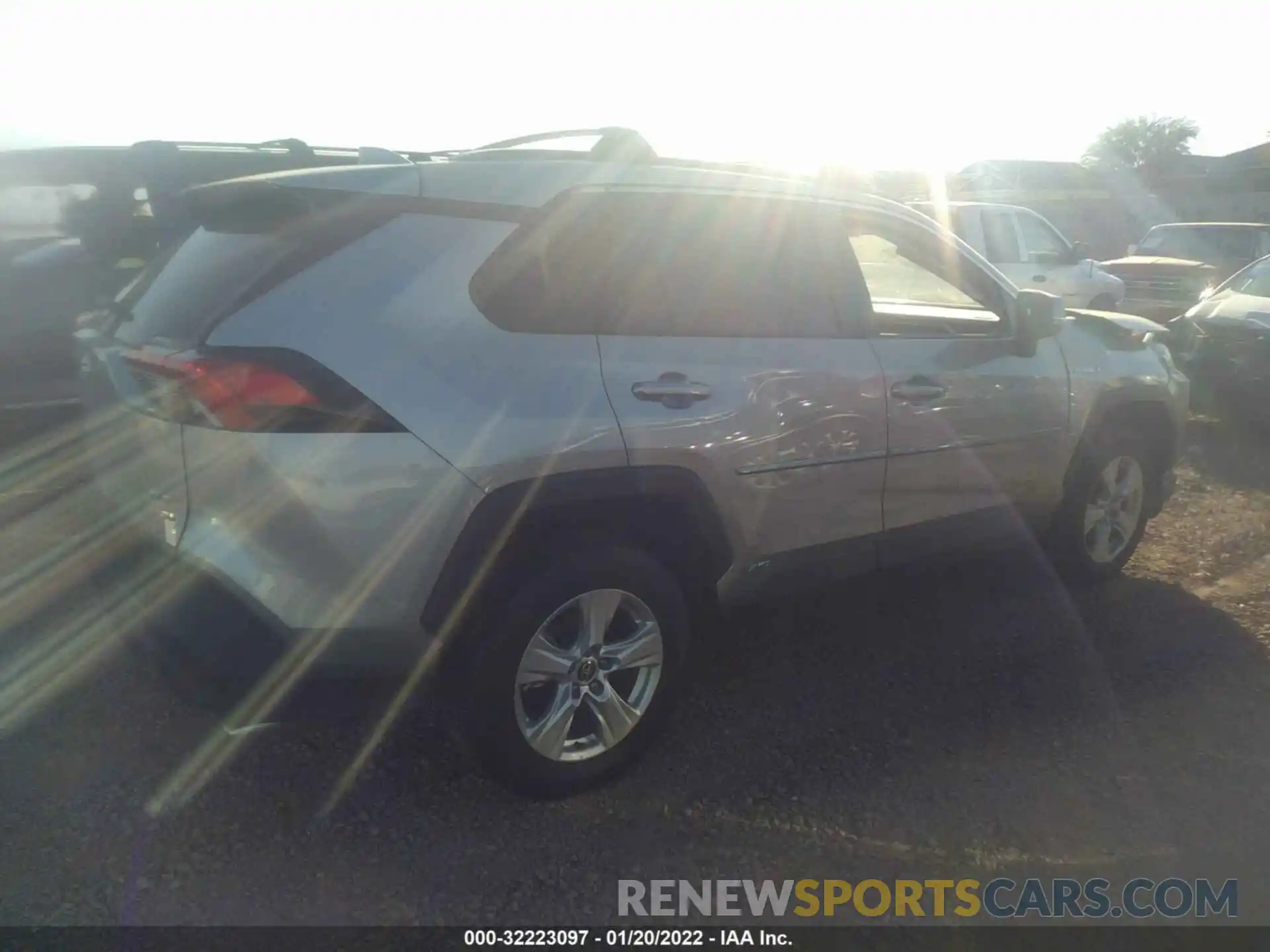 4 Photograph of a damaged car 4T3RWRFV9MU016633 TOYOTA RAV4 2021