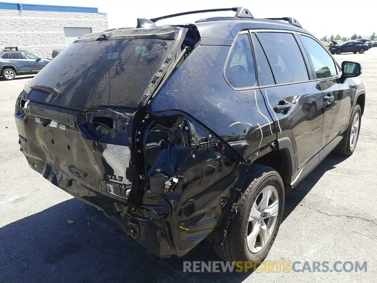 4 Photograph of a damaged car 4T3RWRFV9MU032024 TOYOTA RAV4 2021