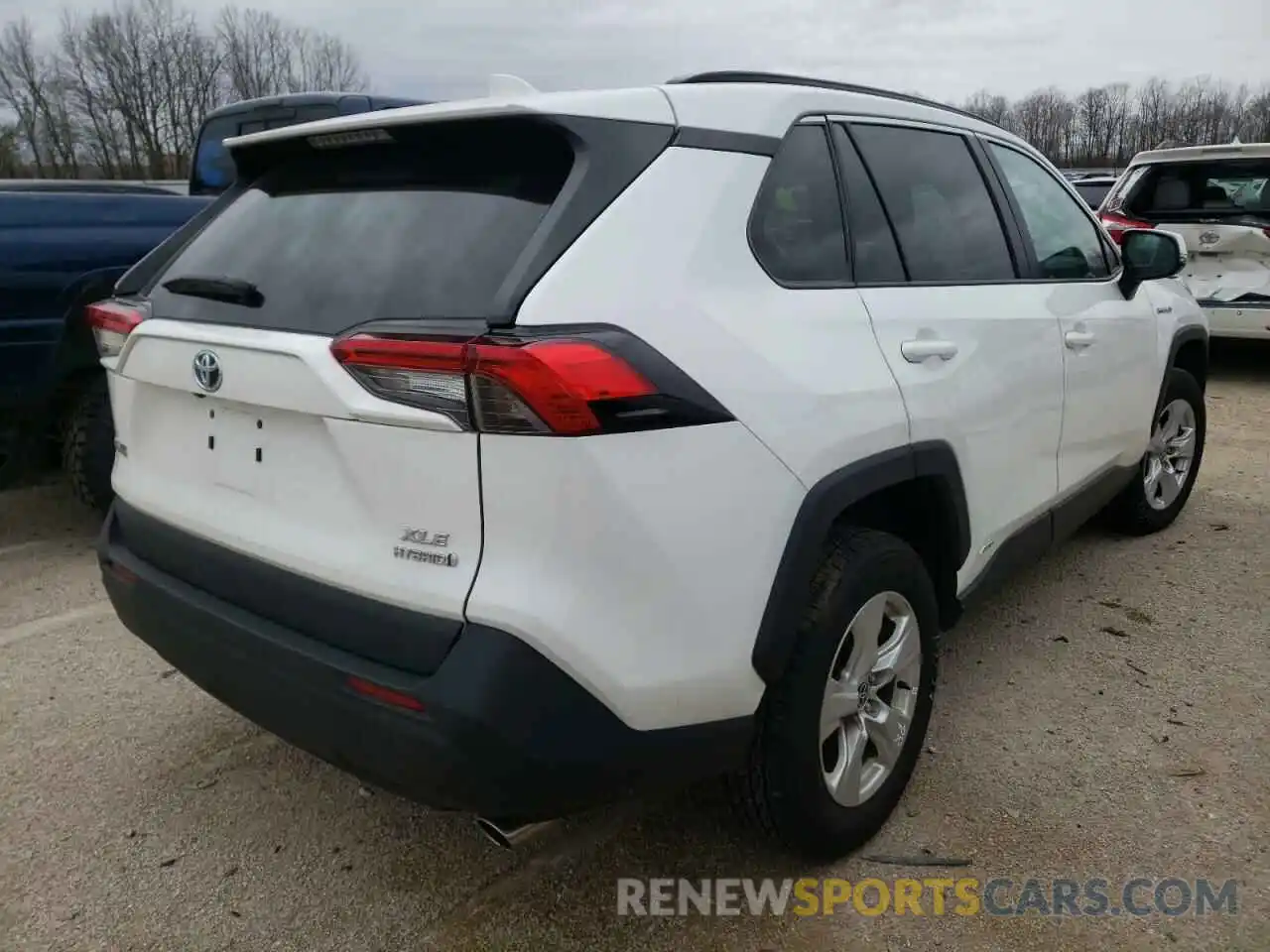 4 Photograph of a damaged car 4T3RWRFV9MU047994 TOYOTA RAV4 2021