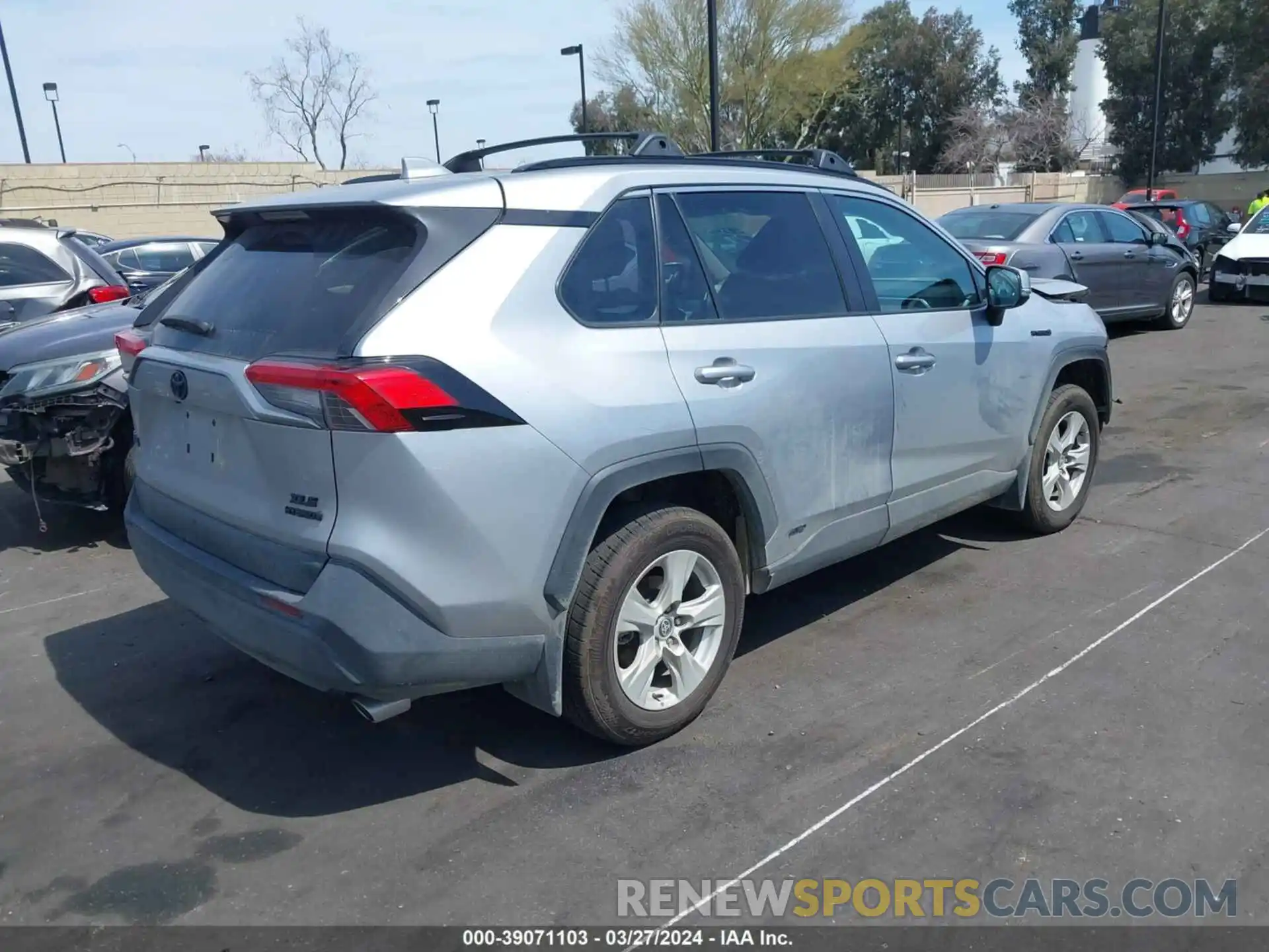 4 Photograph of a damaged car 4T3RWRFVXMU013031 TOYOTA RAV4 2021