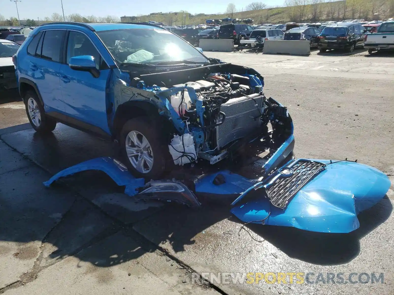 1 Photograph of a damaged car 4T3RWRFVXMU015930 TOYOTA RAV4 2021