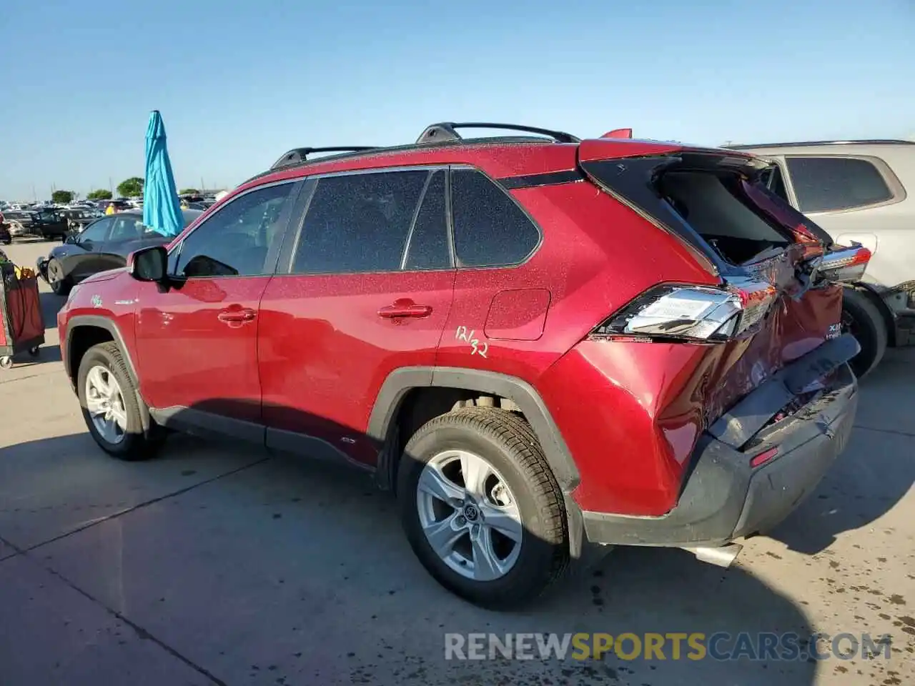 2 Photograph of a damaged car 4T3RWRFVXMU017984 TOYOTA RAV4 2021