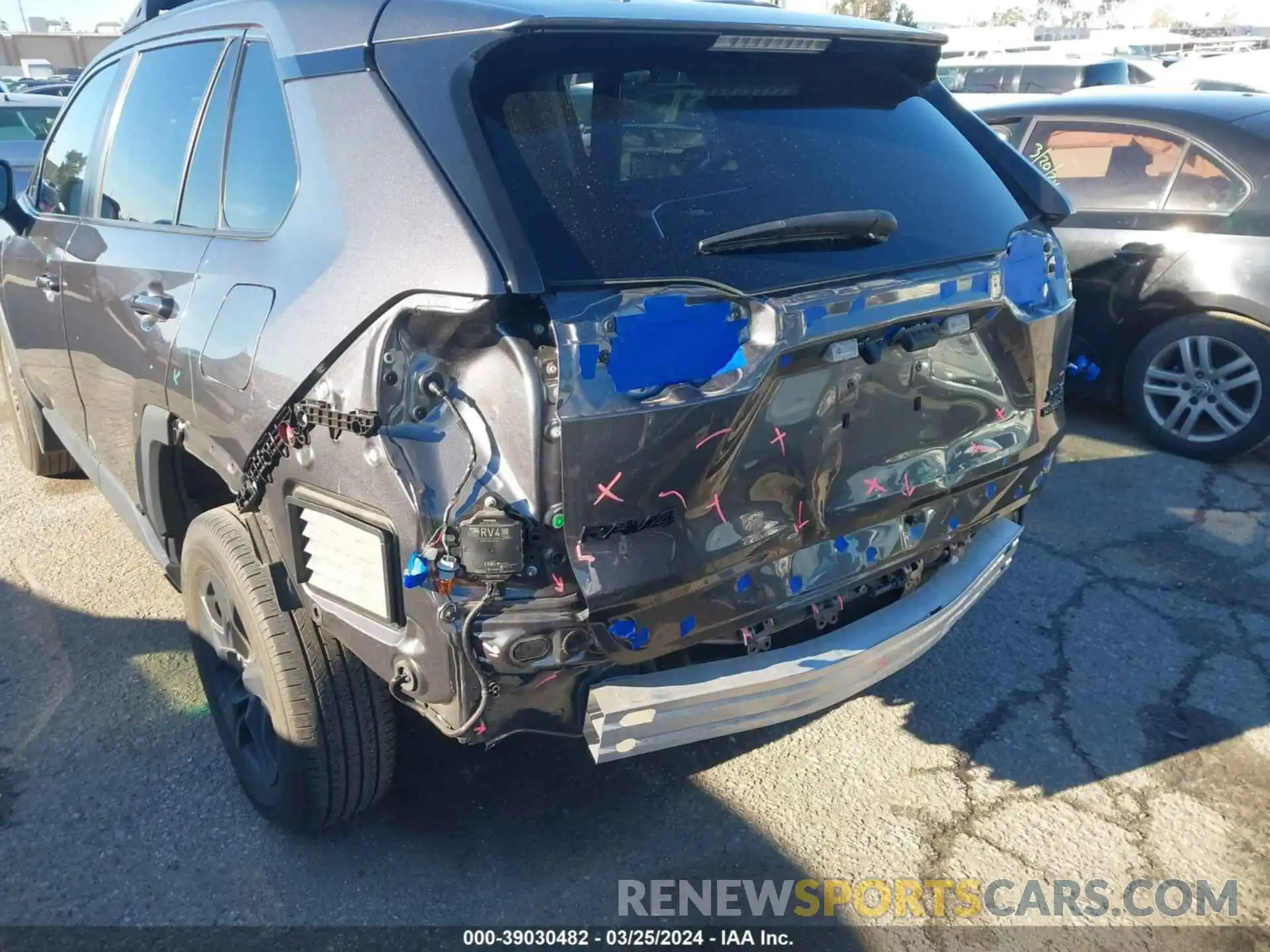 6 Photograph of a damaged car 4T3RWRFVXMU040763 TOYOTA RAV4 2021