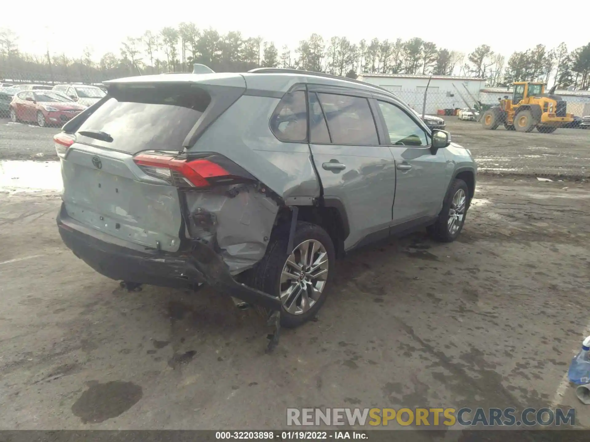 4 Photograph of a damaged car JTMA1RFV0MD077572 TOYOTA RAV4 2021