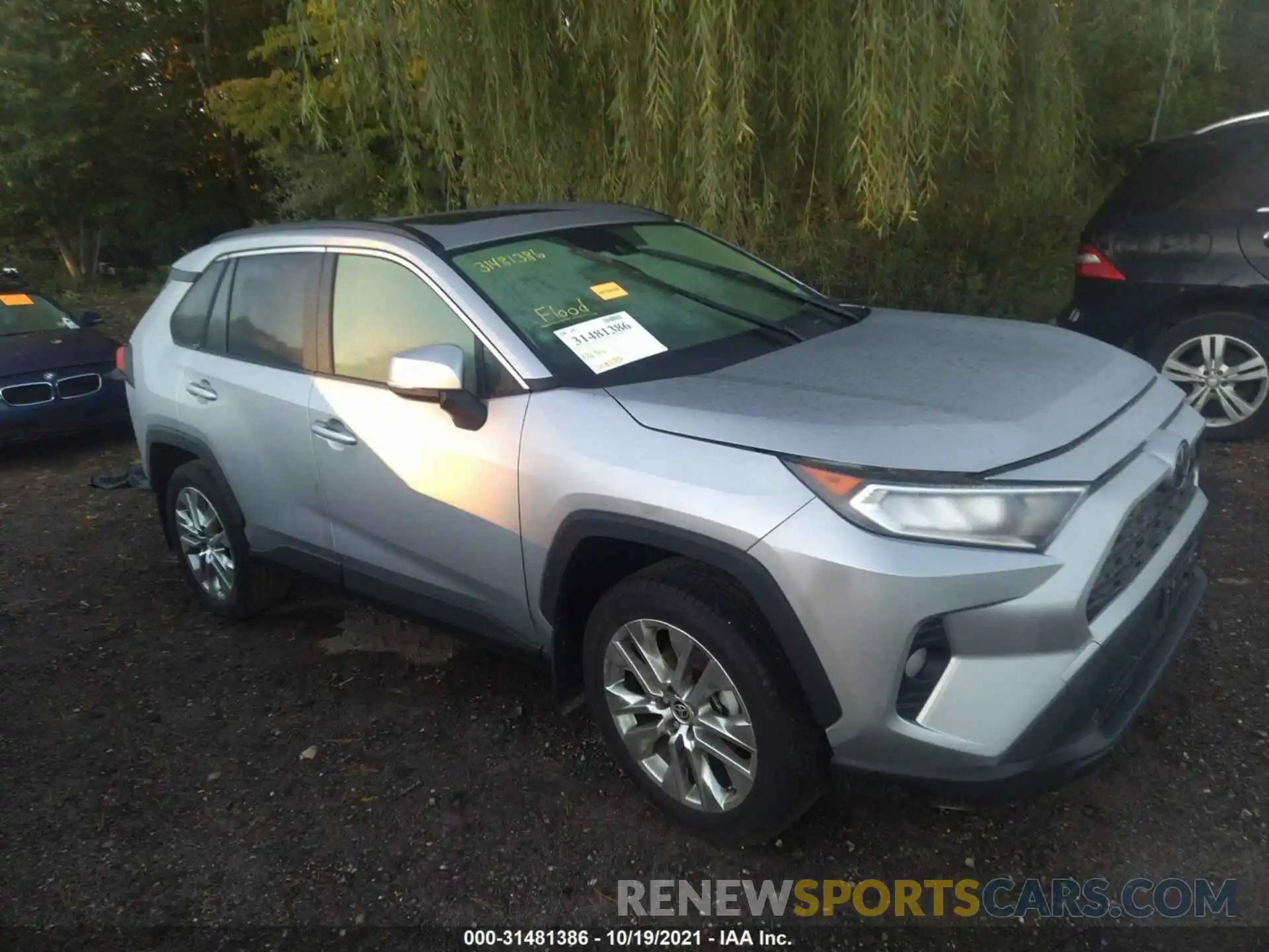 1 Photograph of a damaged car JTMA1RFV1MD532428 TOYOTA RAV4 2021