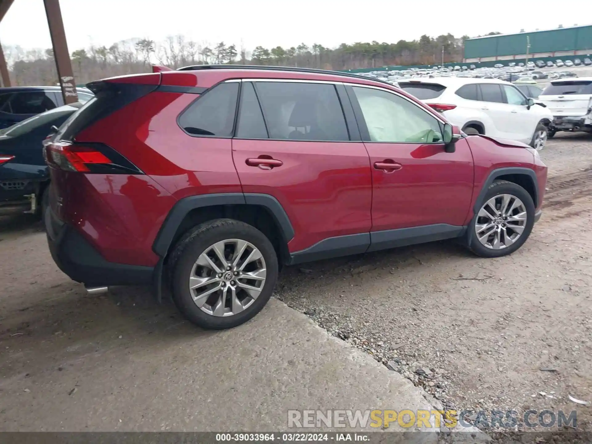 4 Photograph of a damaged car JTMA1RFV6MD084266 TOYOTA RAV4 2021