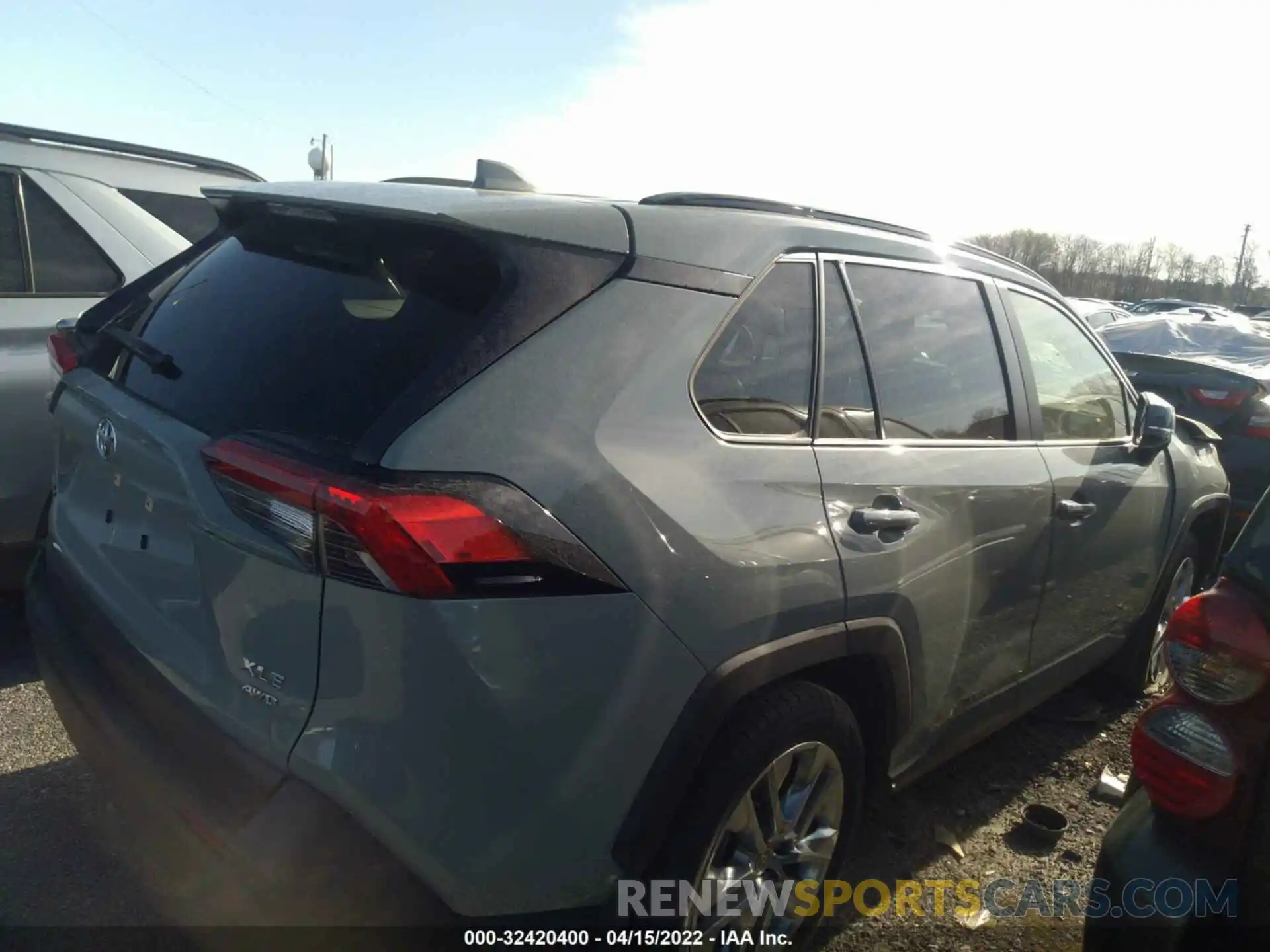 4 Photograph of a damaged car JTMA1RFVXMD083380 TOYOTA RAV4 2021