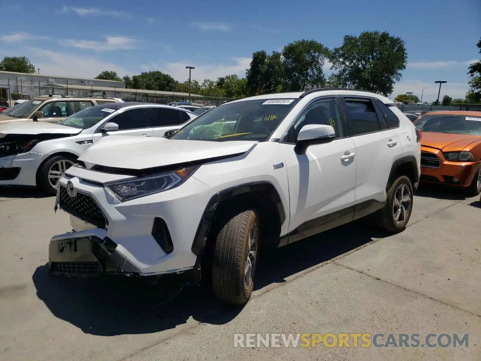 2 Photograph of a damaged car JTMAB3FV0MD002493 TOYOTA RAV4 2021