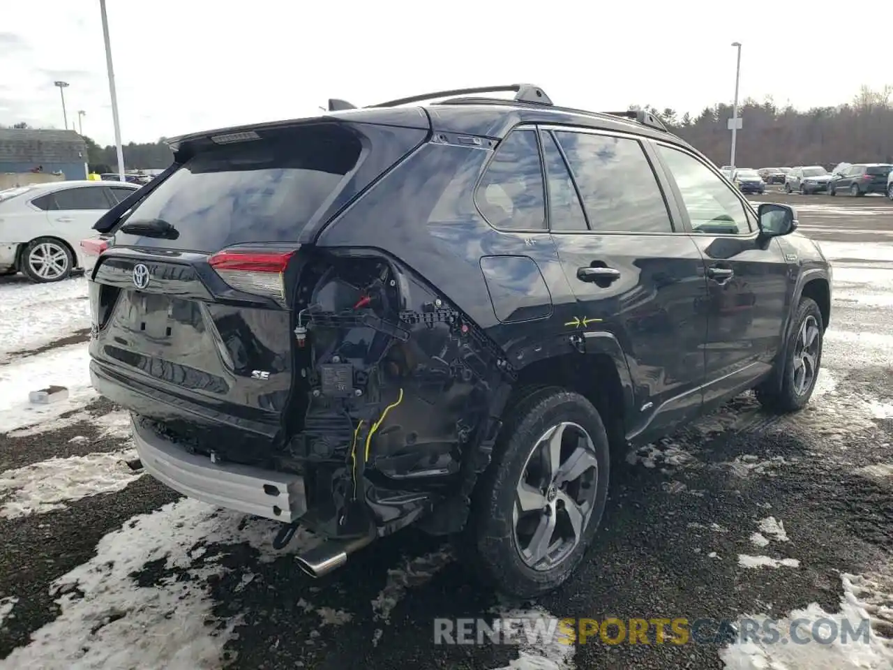 4 Photograph of a damaged car JTMAB3FV2MD004889 TOYOTA RAV4 2021