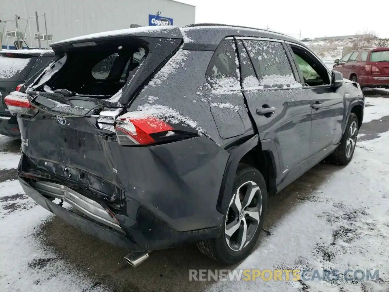 4 Photograph of a damaged car JTMAB3FV2MD014645 TOYOTA RAV4 2021