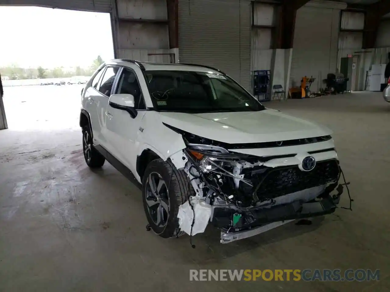 1 Photograph of a damaged car JTMAB3FV3MD062784 TOYOTA RAV4 2021