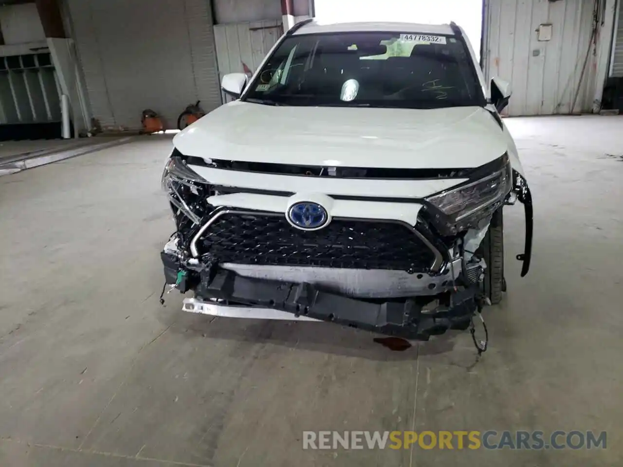 9 Photograph of a damaged car JTMAB3FV3MD062784 TOYOTA RAV4 2021