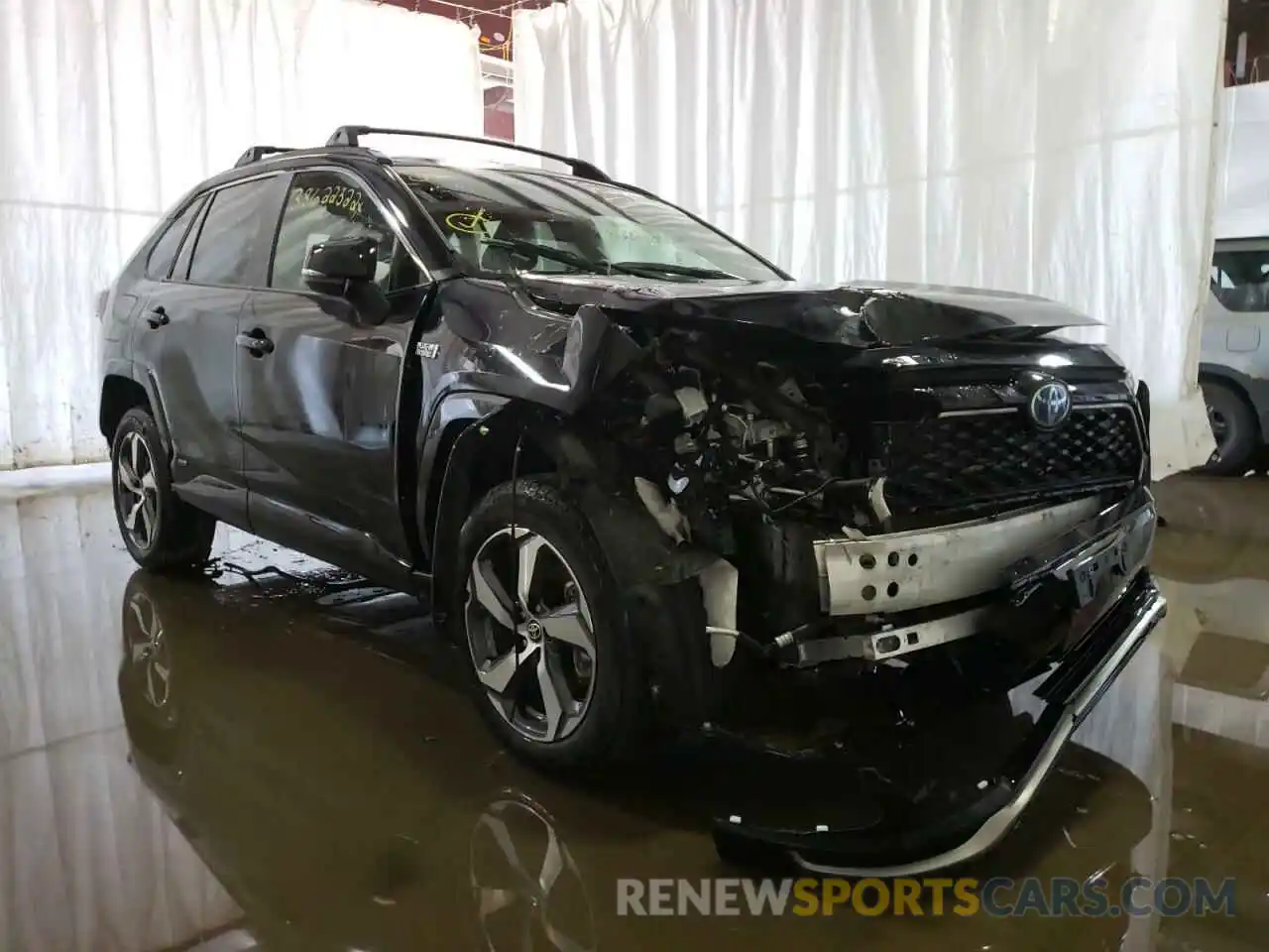 1 Photograph of a damaged car JTMAB3FV4MD022374 TOYOTA RAV4 2021