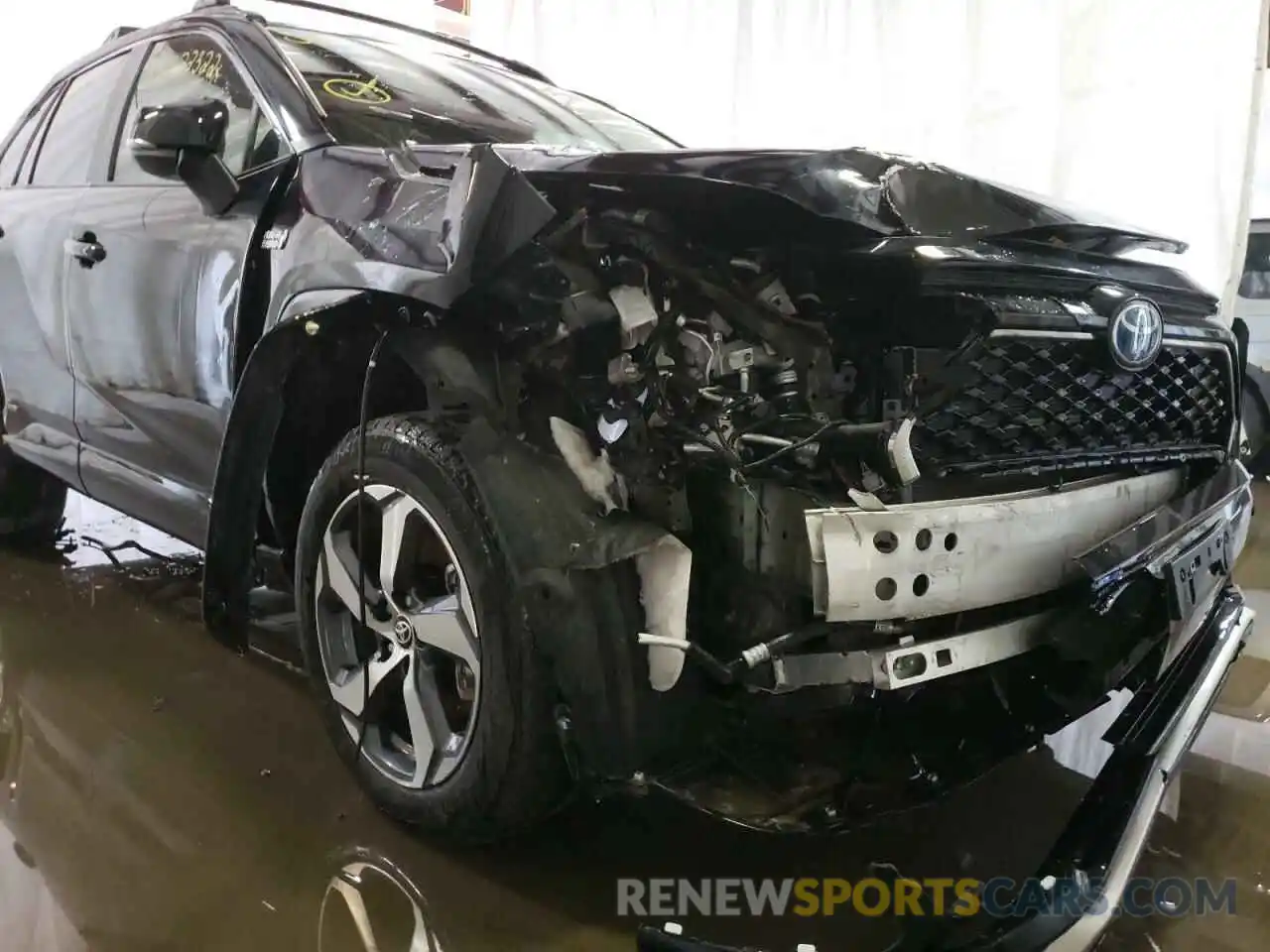 9 Photograph of a damaged car JTMAB3FV4MD022374 TOYOTA RAV4 2021