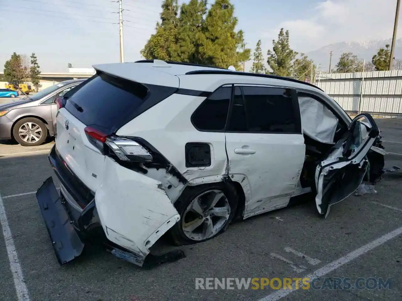 3 Photograph of a damaged car JTMAB3FV4MD033861 TOYOTA RAV4 2021