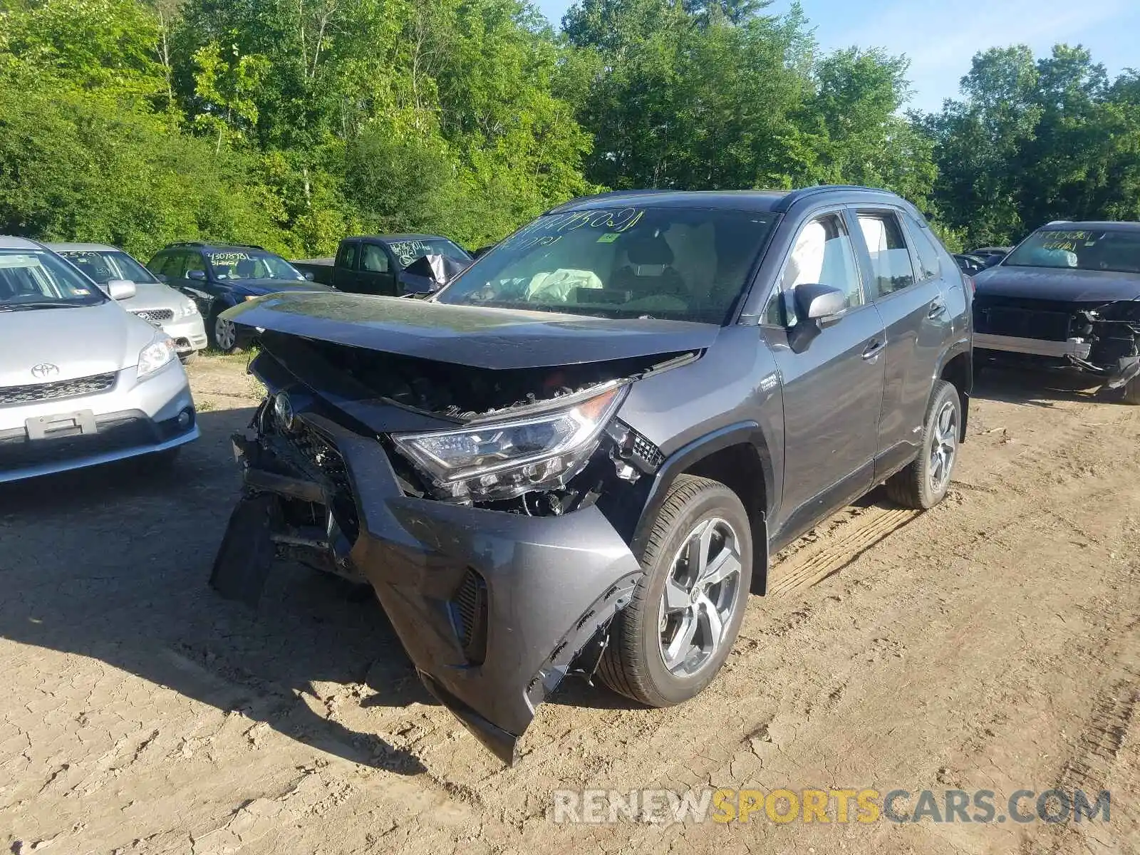 2 Photograph of a damaged car JTMAB3FV6MD006984 TOYOTA RAV4 2021