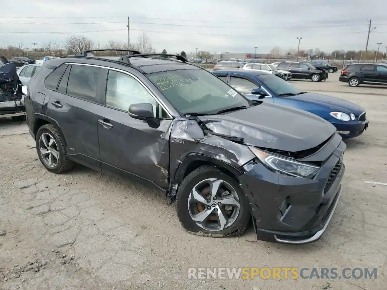 4 Photograph of a damaged car JTMAB3FV6MD007732 TOYOTA RAV4 2021