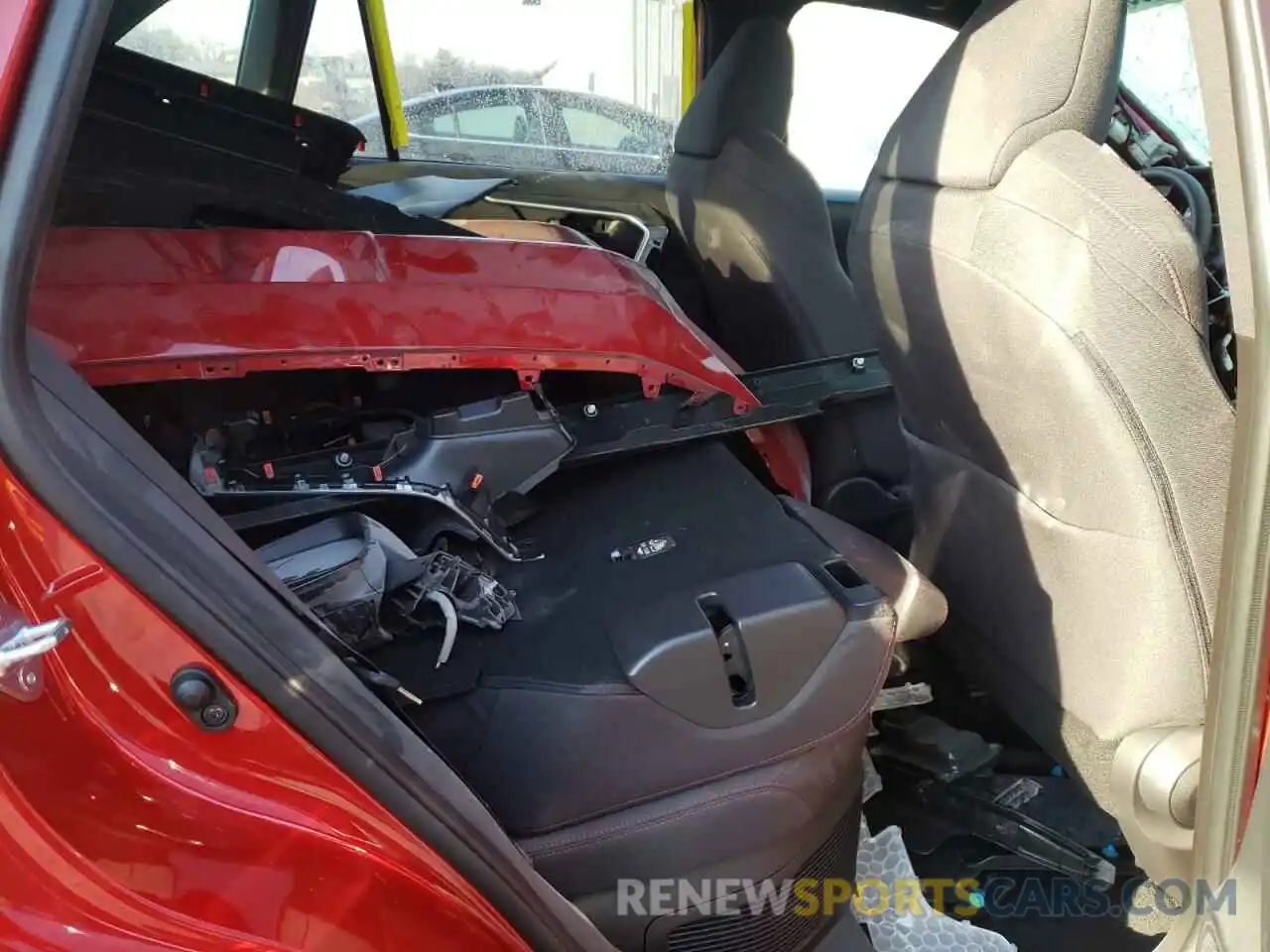 6 Photograph of a damaged car JTMAB3FV6MD026474 TOYOTA RAV4 2021